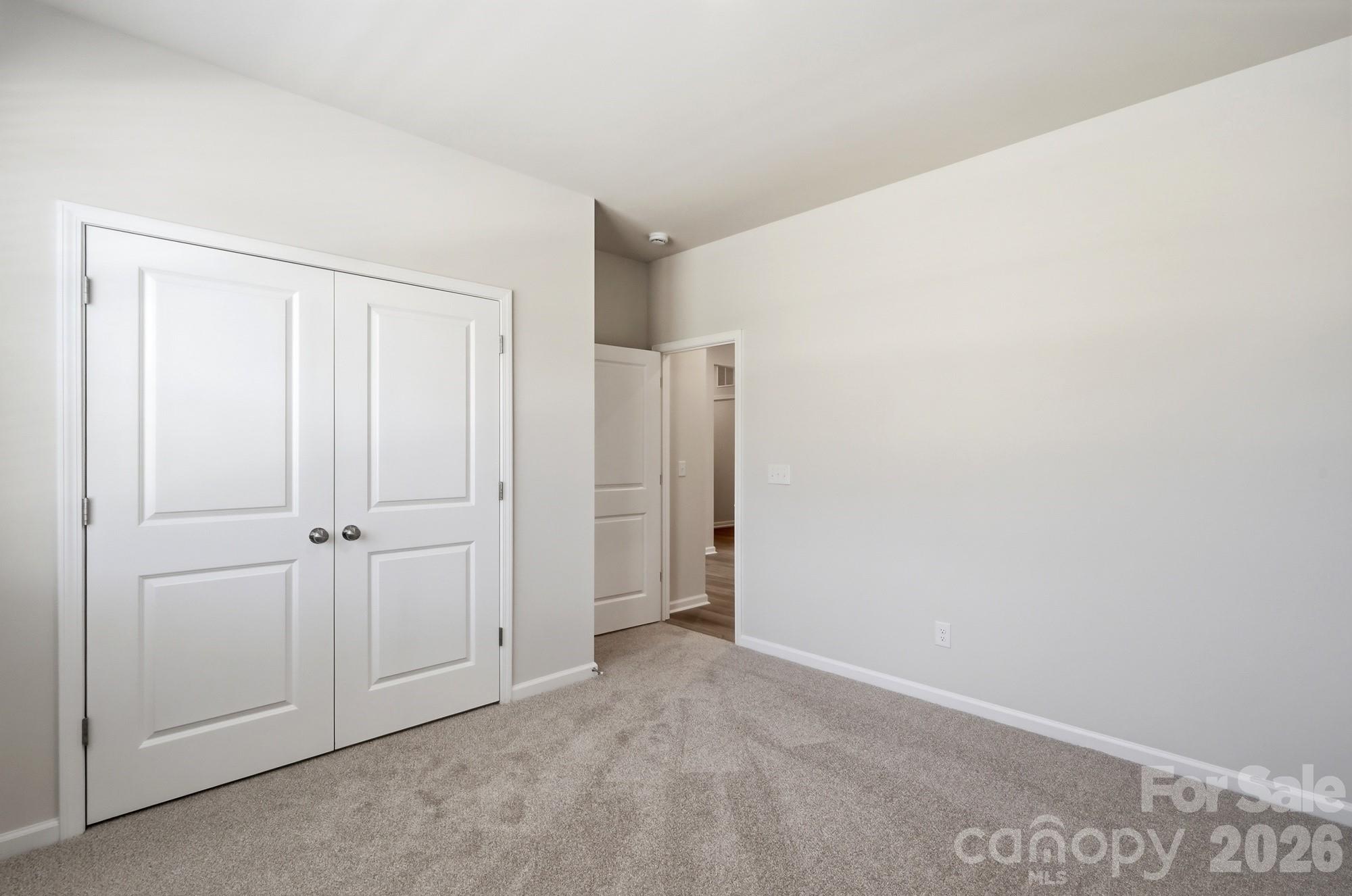 2707 Westmont Drive Property Photo 9
