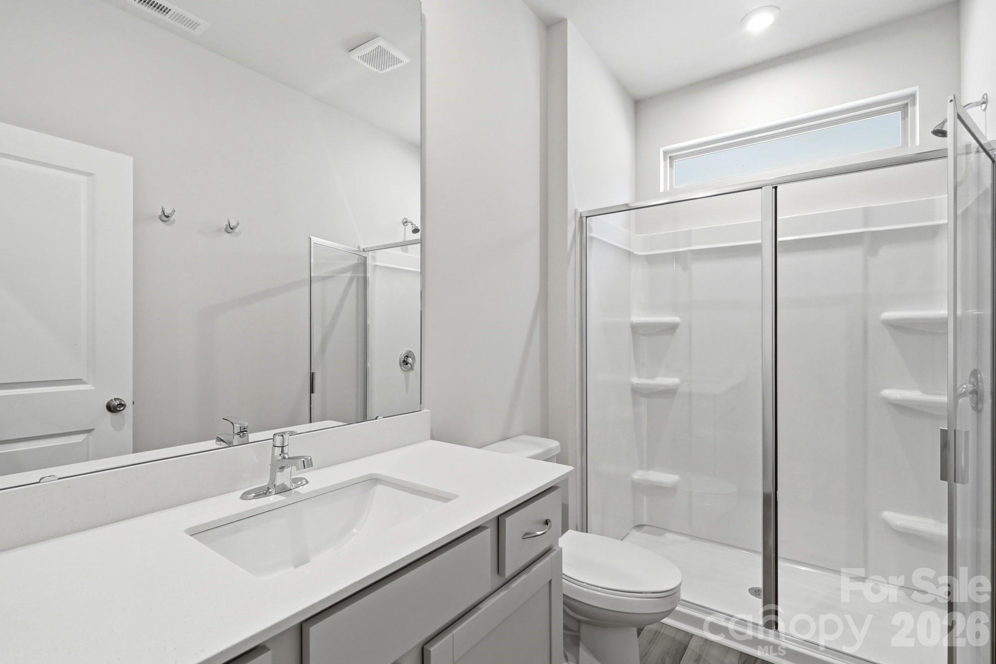 2707 Westmont Drive Property Photo 10