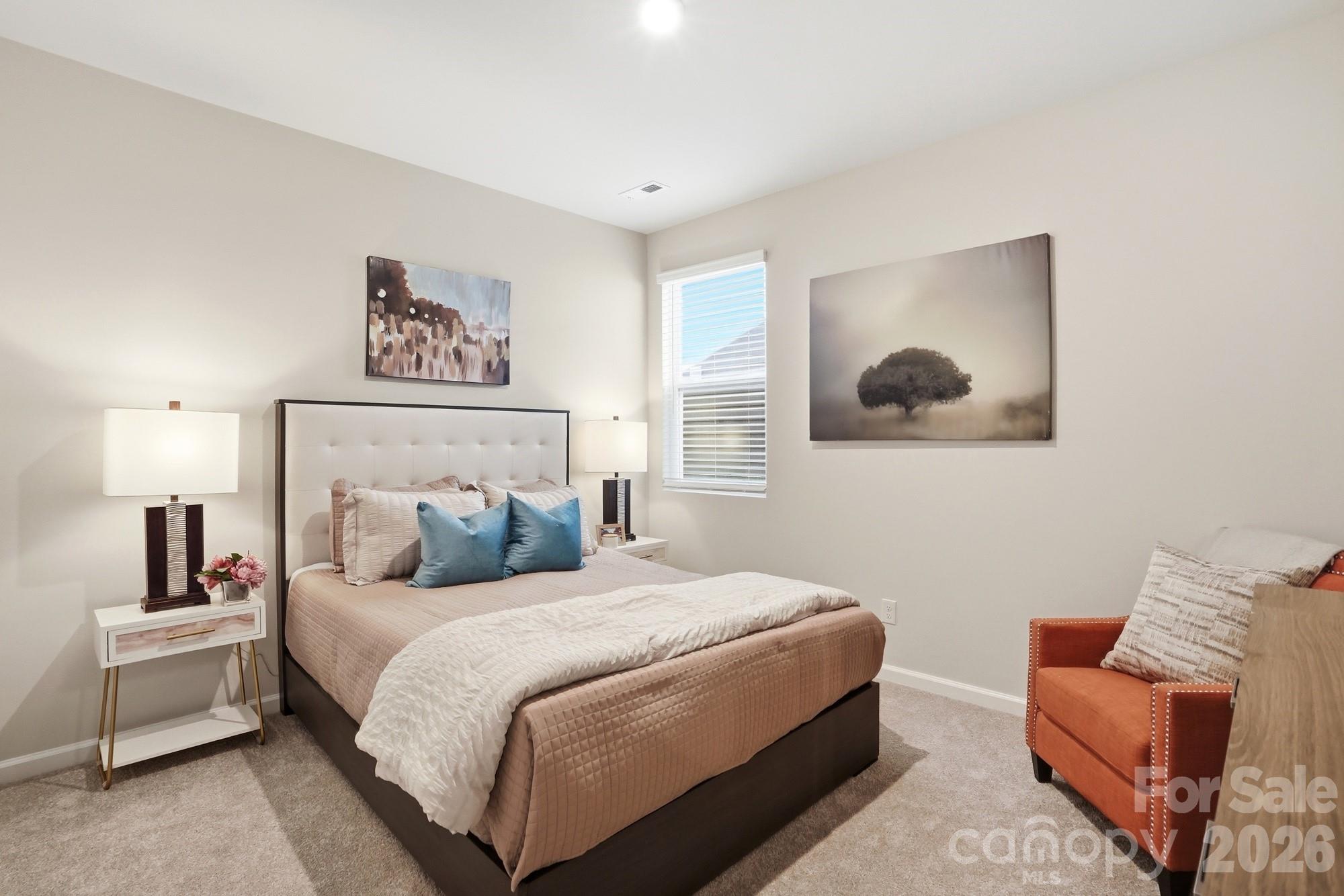 2707 Westmont Drive Property Photo 12