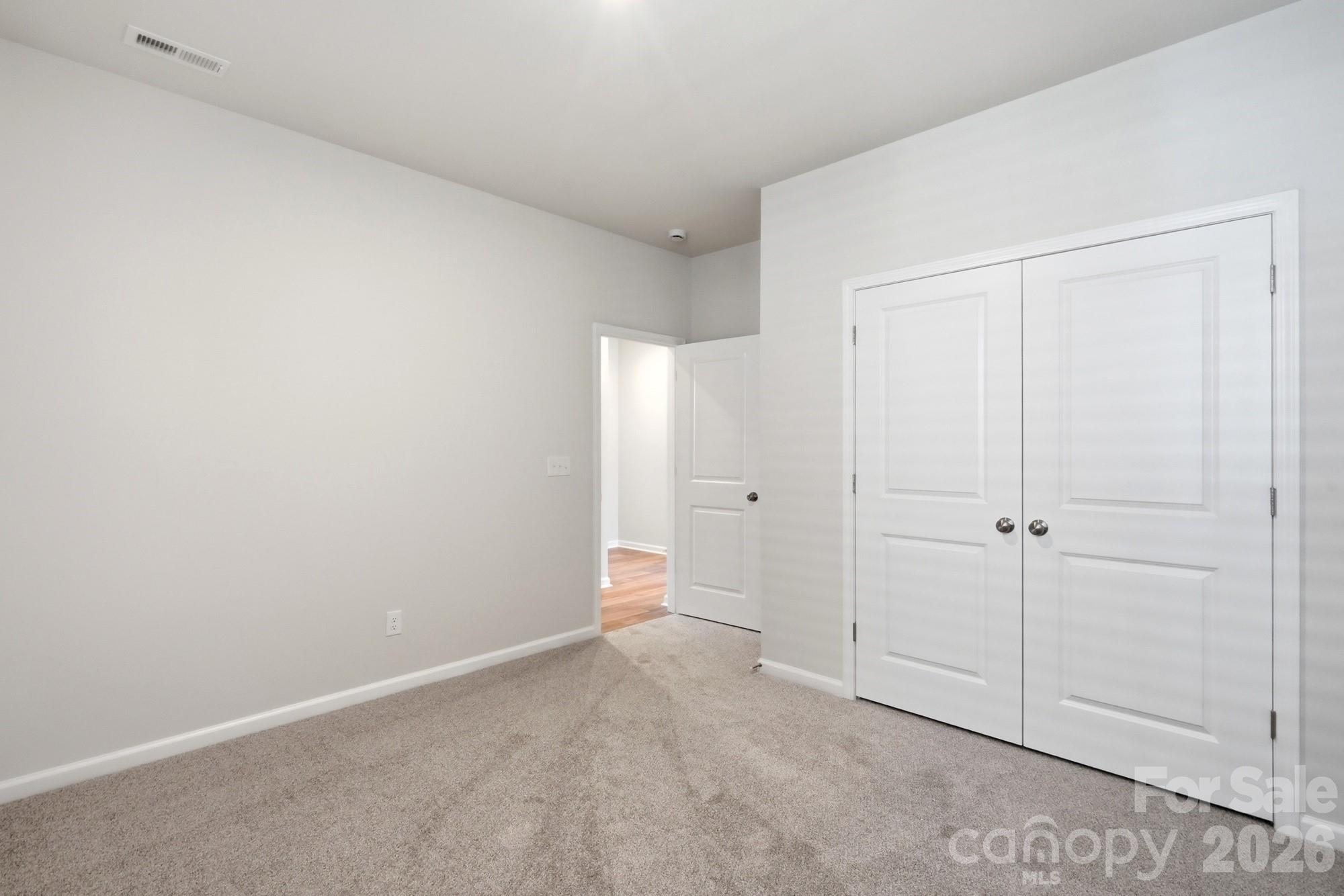 2707 Westmont Drive Property Photo 13