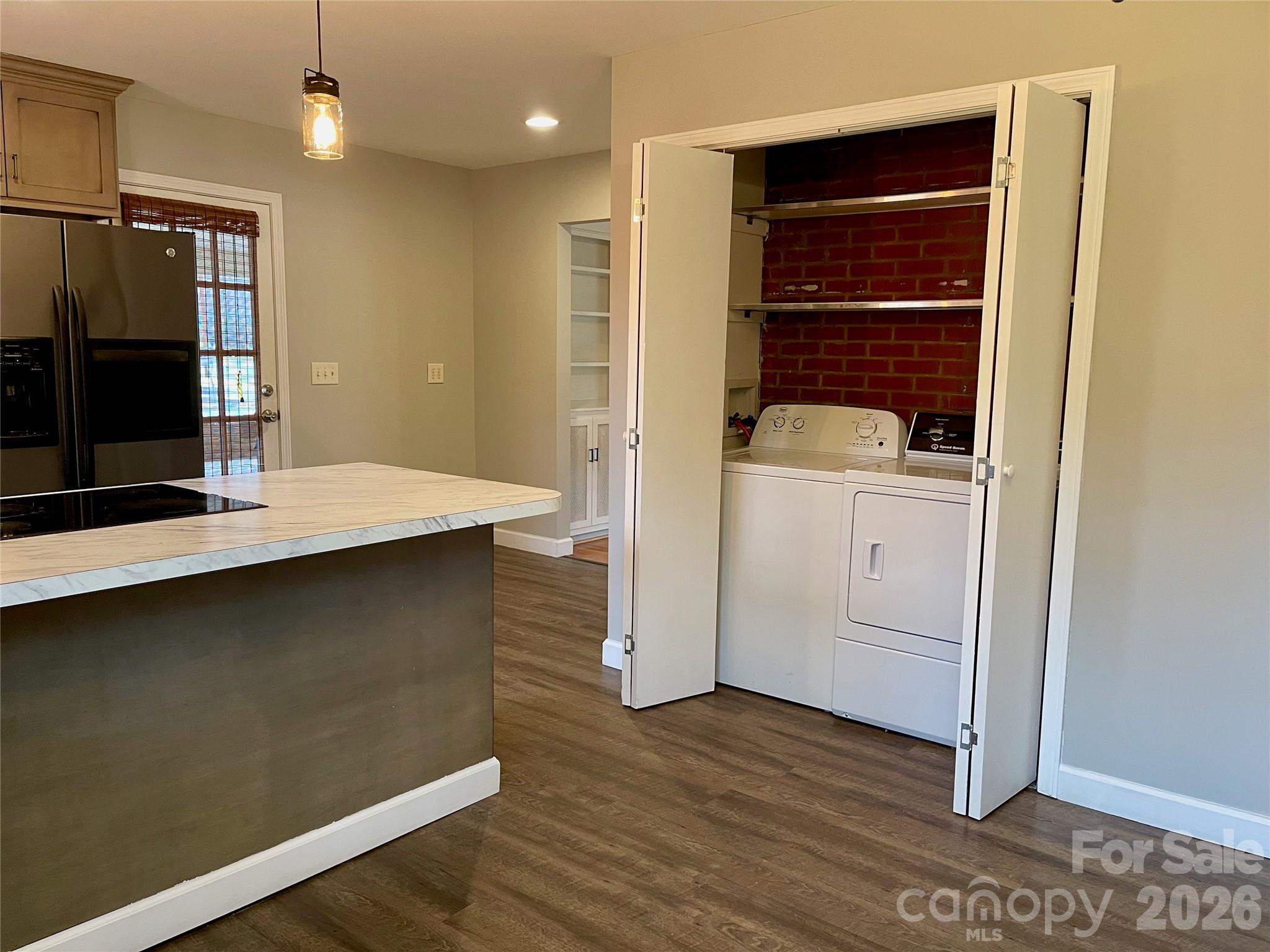 635 Powell Road Property Photo 16