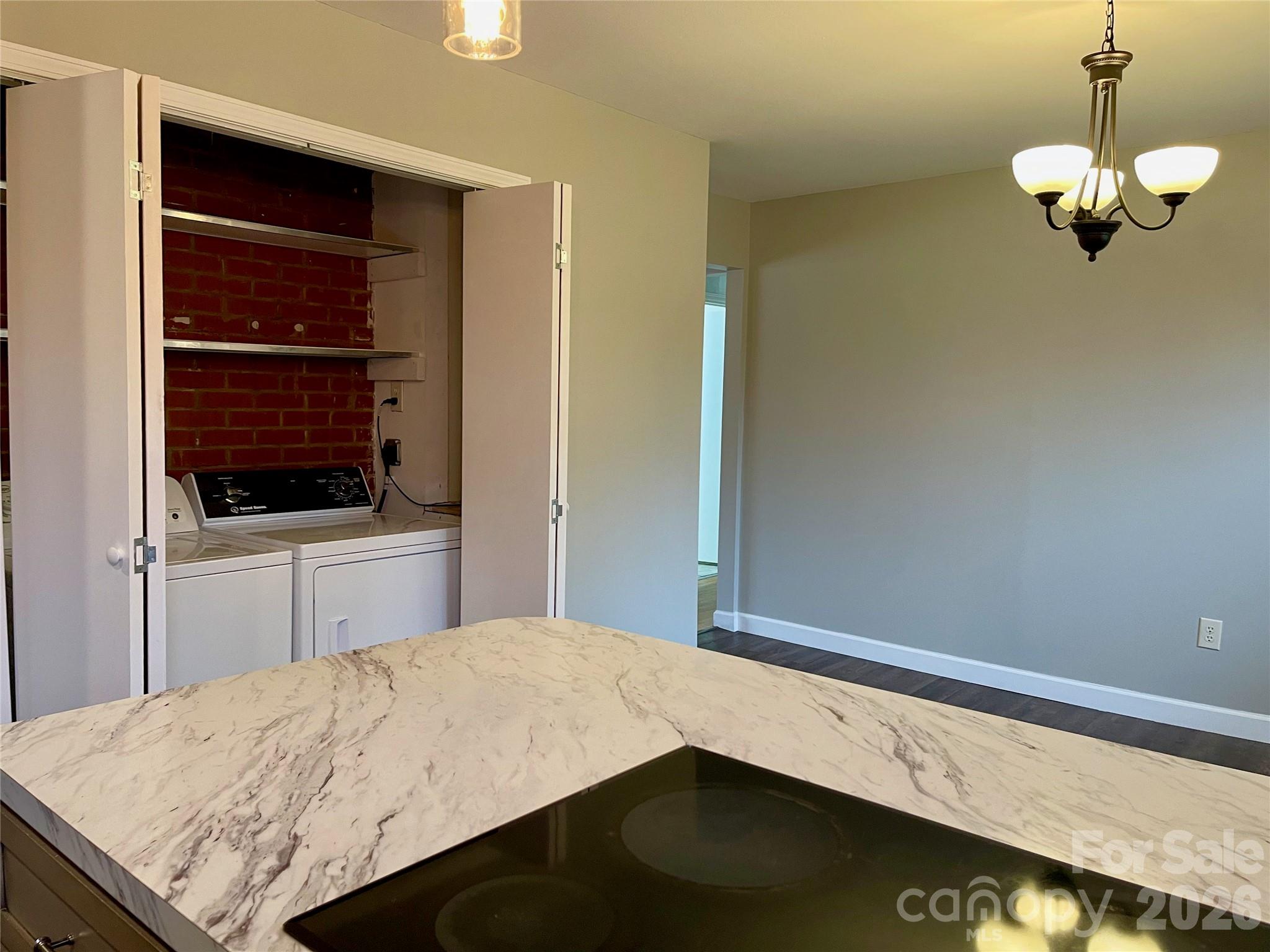 635 Powell Road Property Photo 17