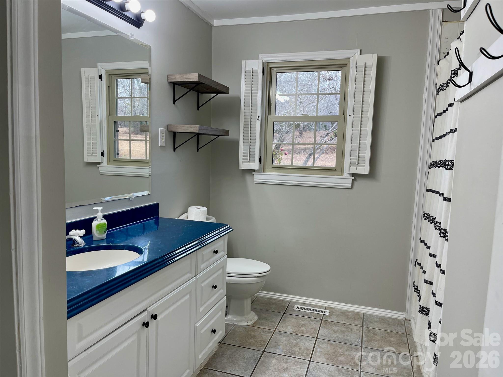 635 Powell Road Property Photo 23
