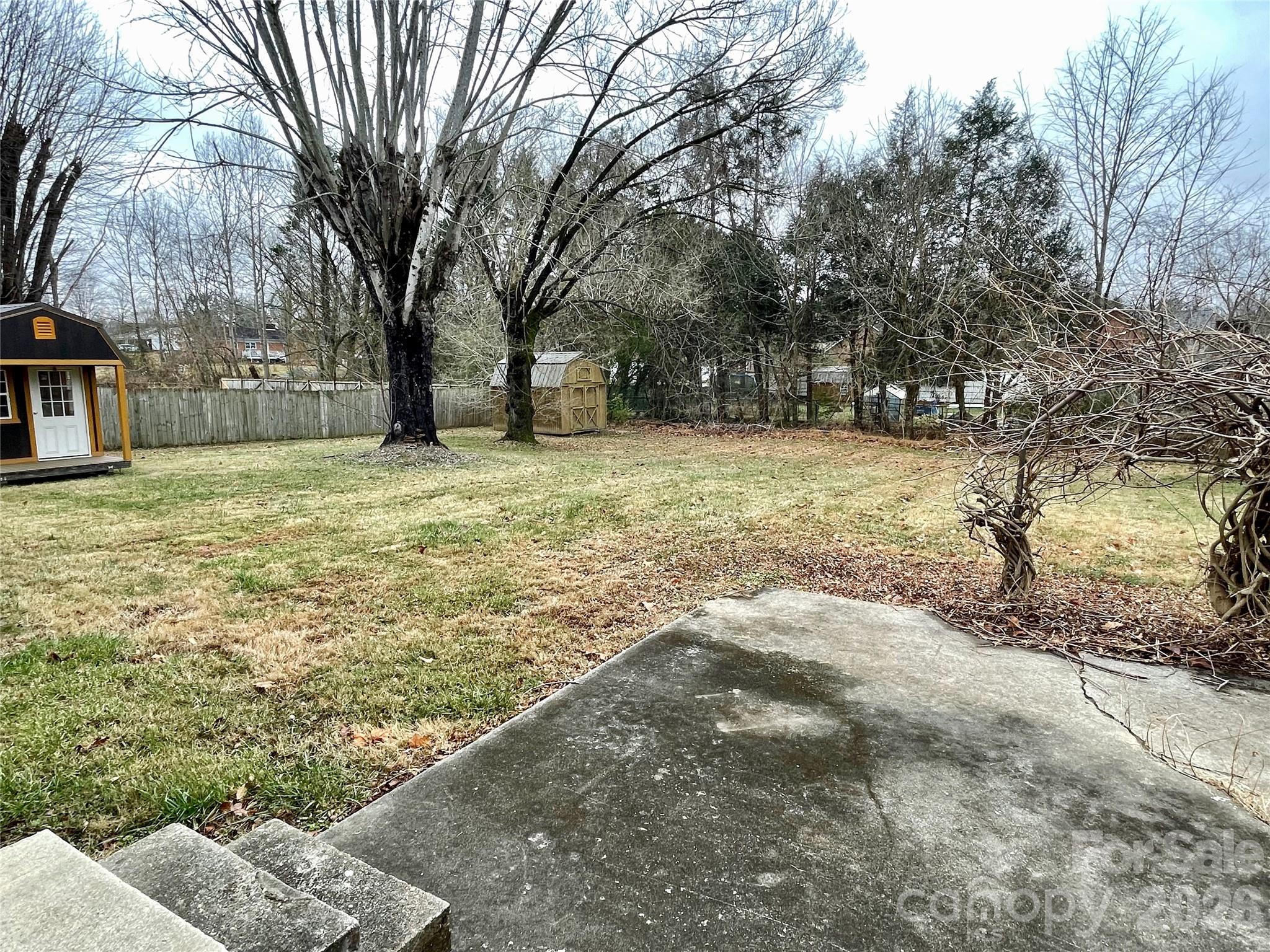 635 Powell Road Property Photo 38