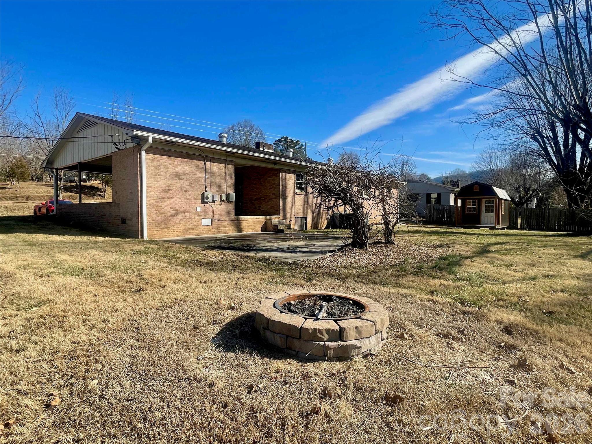 635 Powell Road Property Photo 39