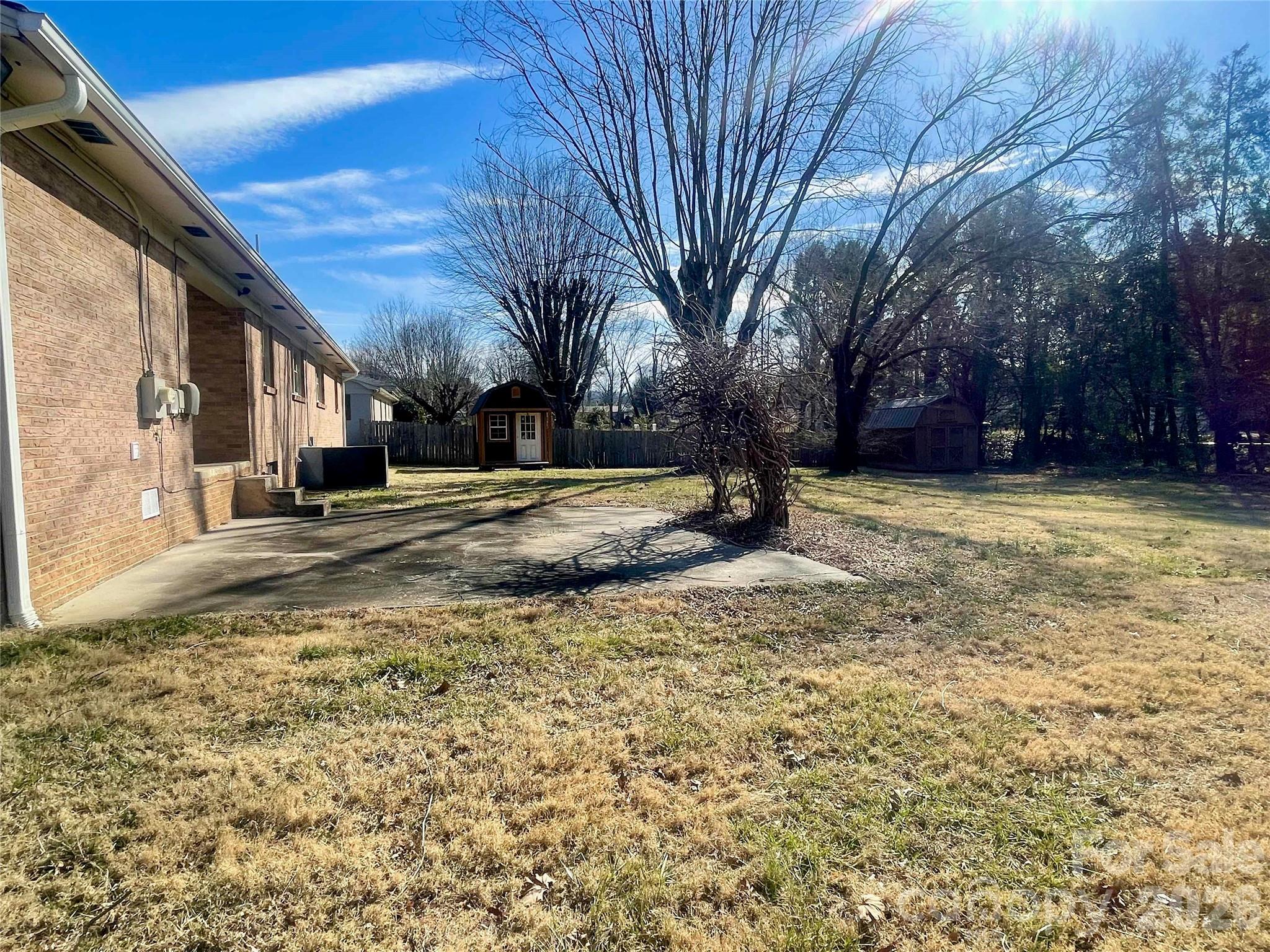 635 Powell Road Property Photo 40