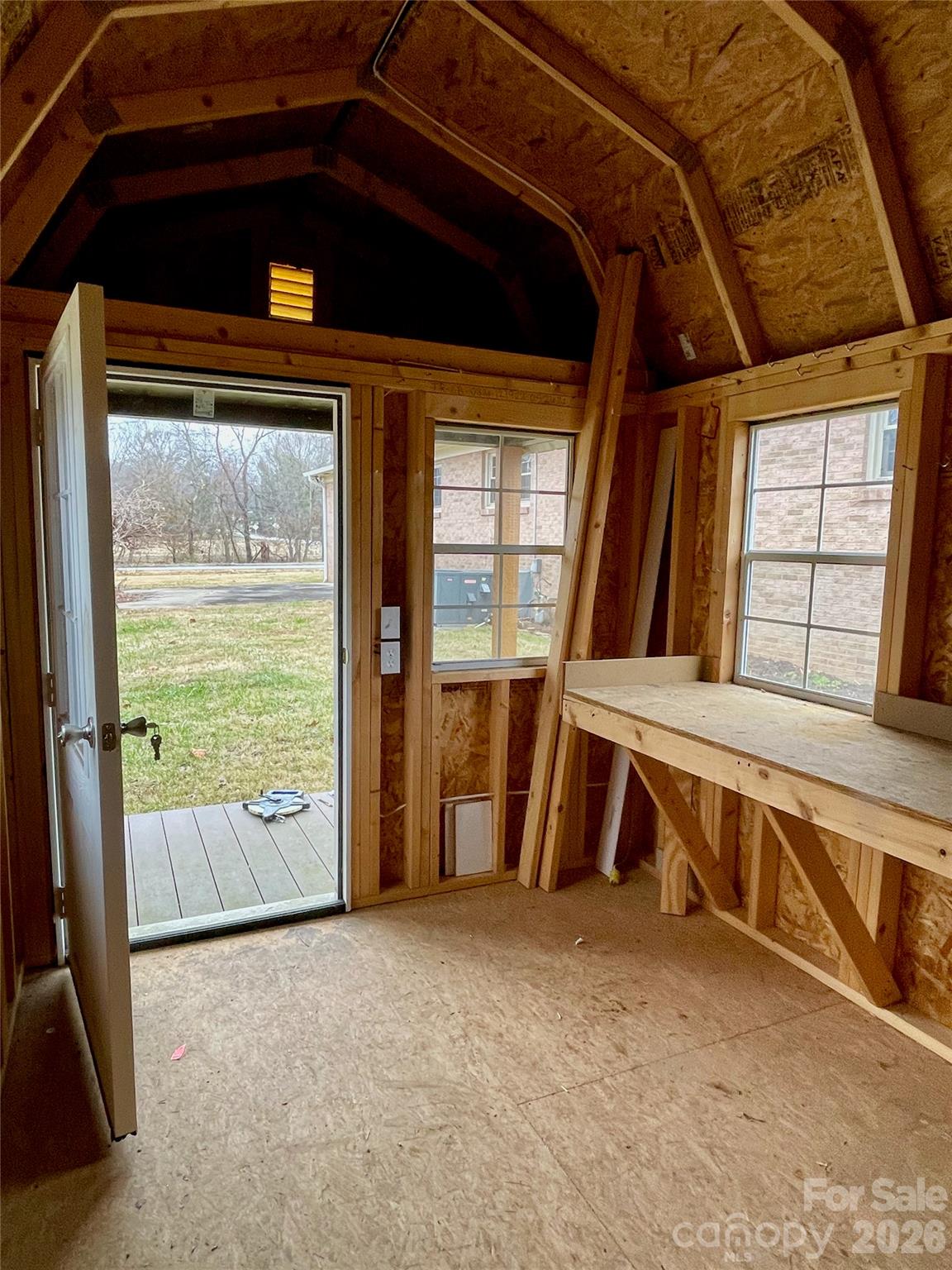 635 Powell Road Property Photo 42