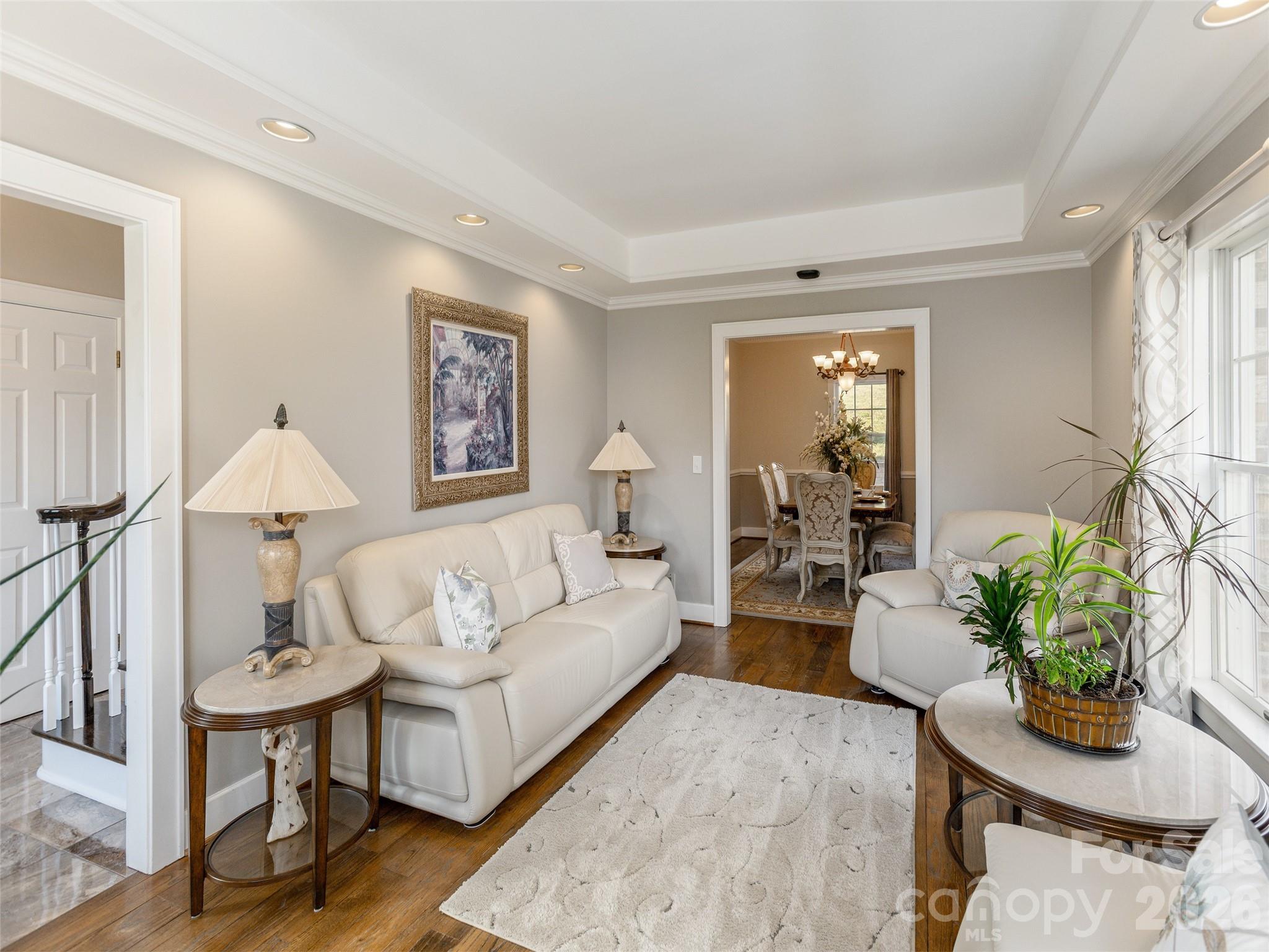 514 Whispering Hills Drive Property Photo 7