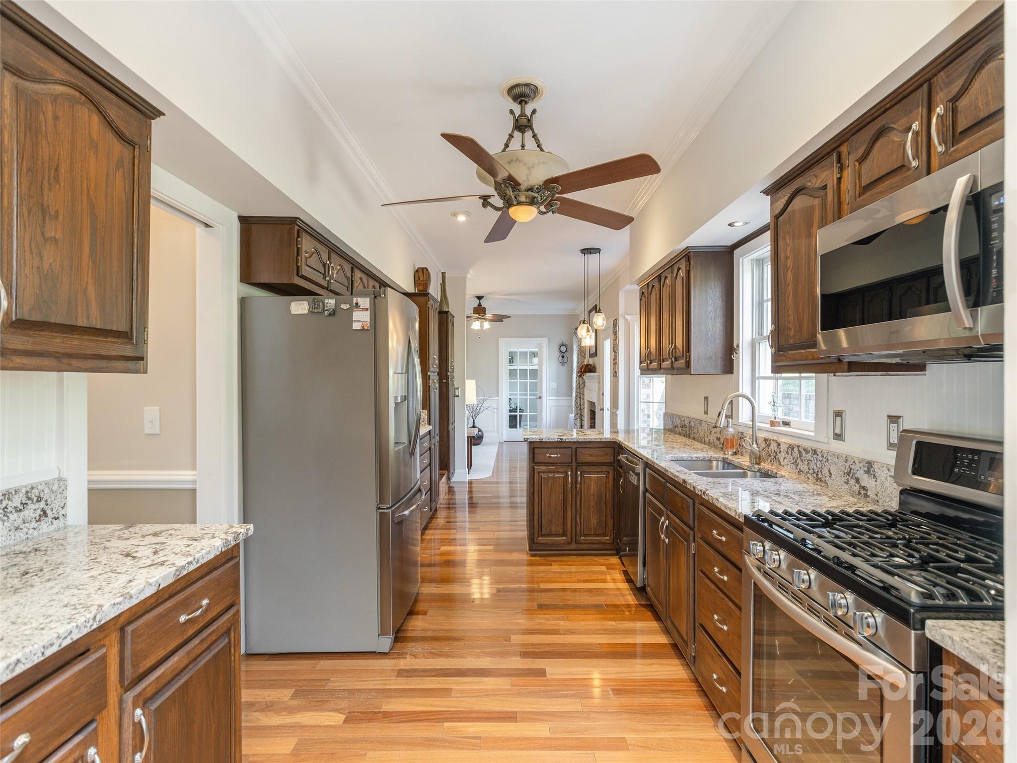 514 Whispering Hills Drive Property Photo 9