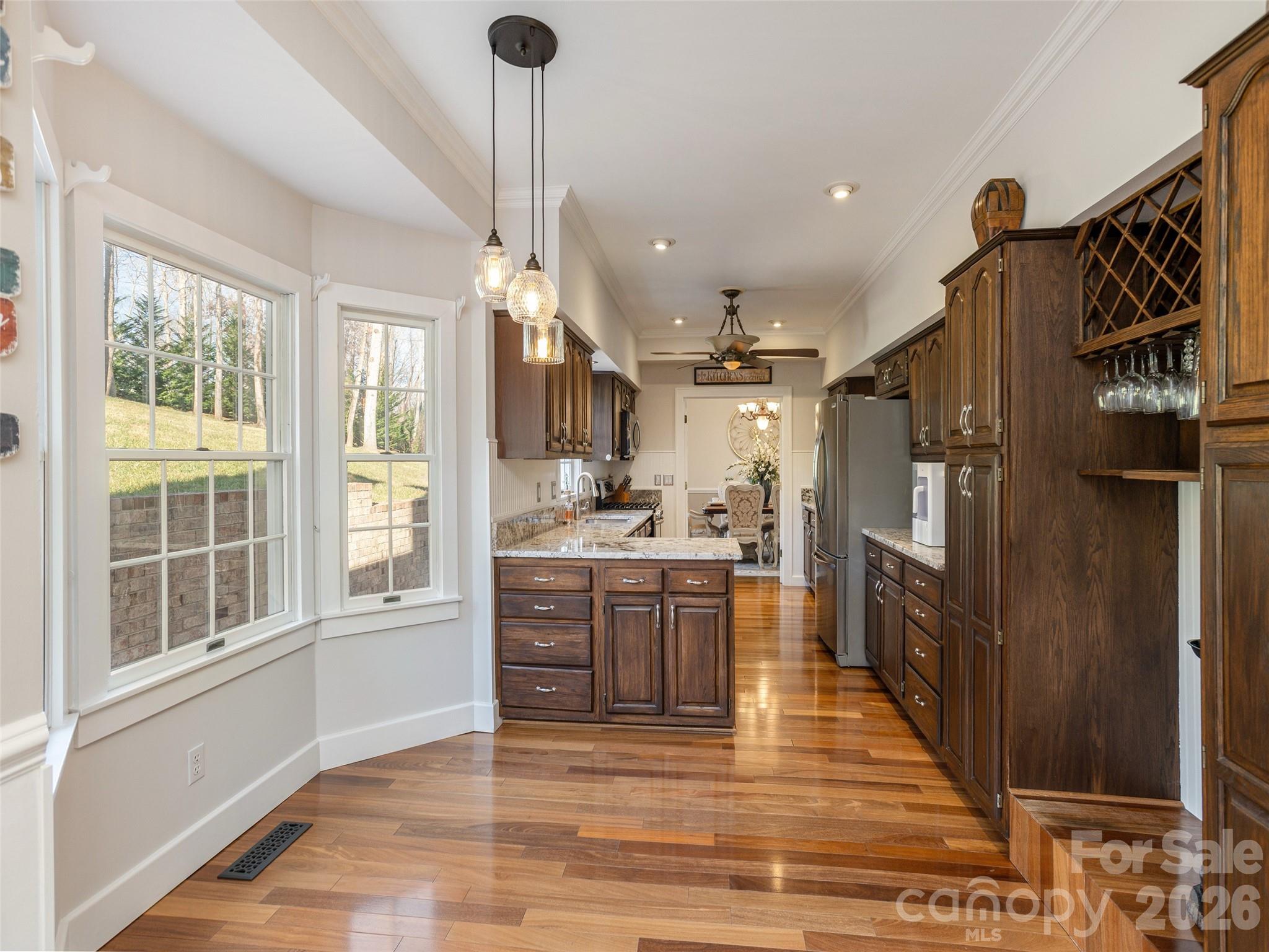 514 Whispering Hills Drive Property Photo 11