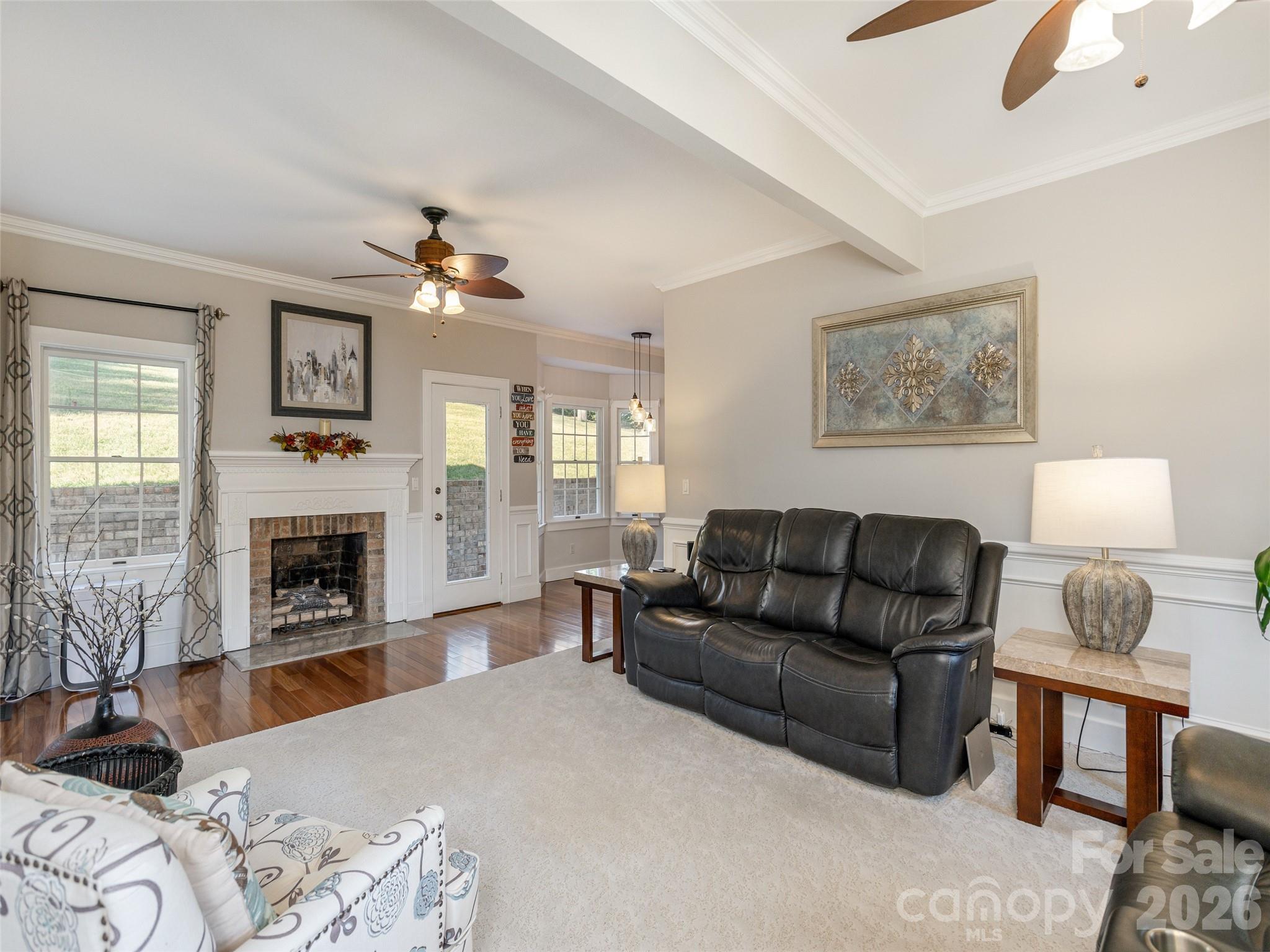 514 Whispering Hills Drive Property Photo 15