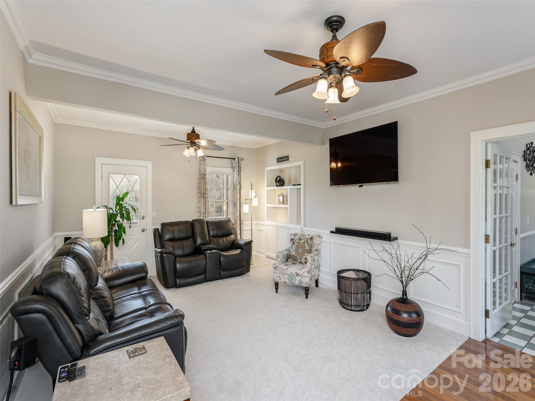 514 Whispering Hills Drive Property Photo 16