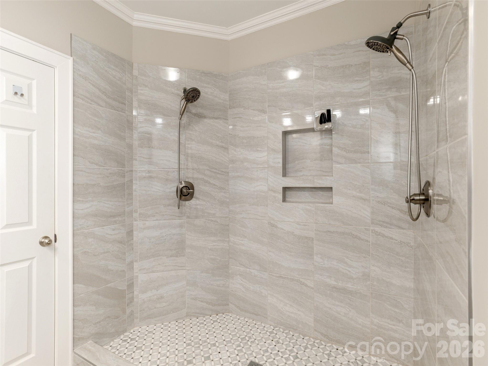 514 Whispering Hills Drive Property Photo 20
