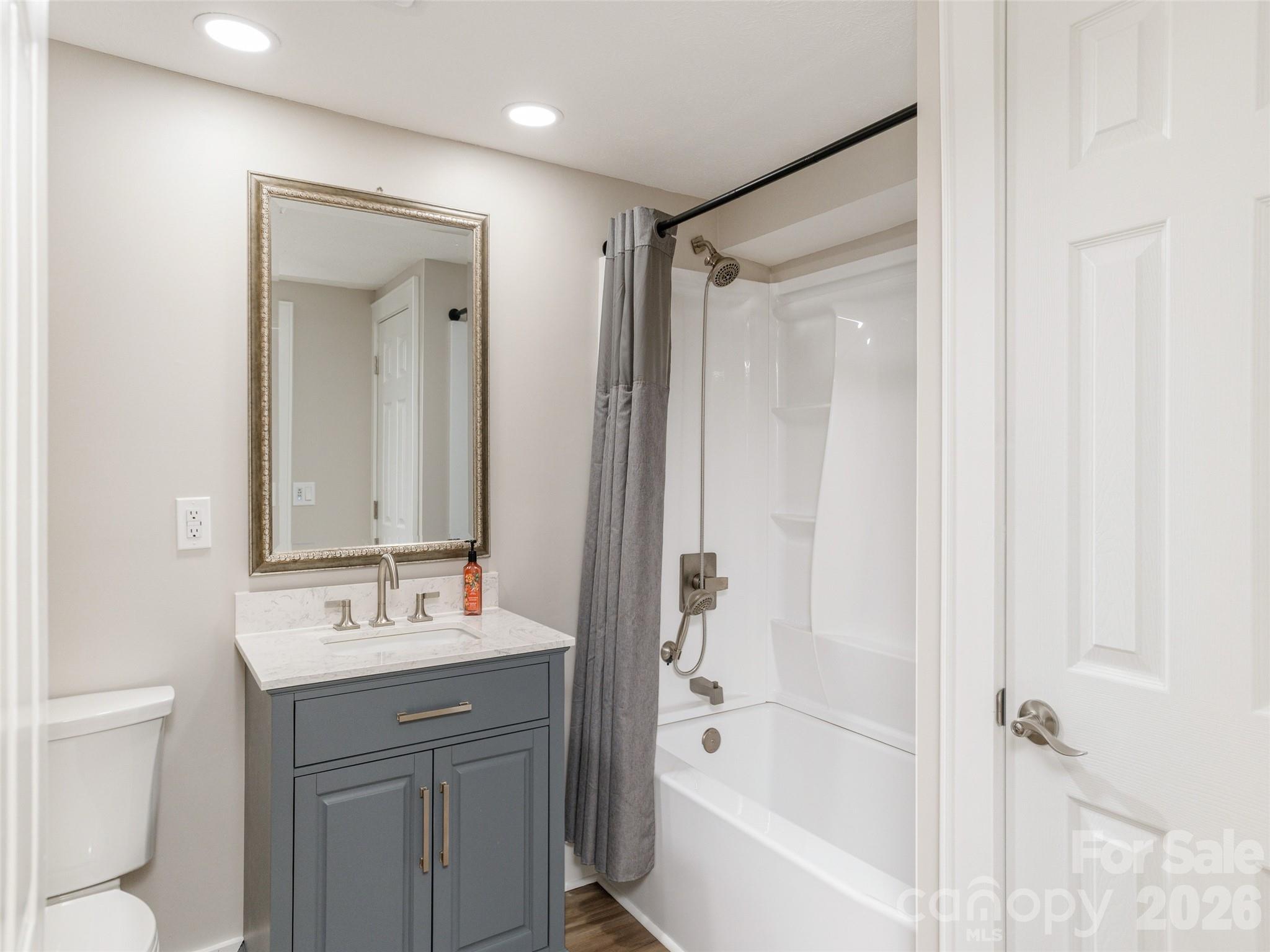 514 Whispering Hills Drive Property Photo 41