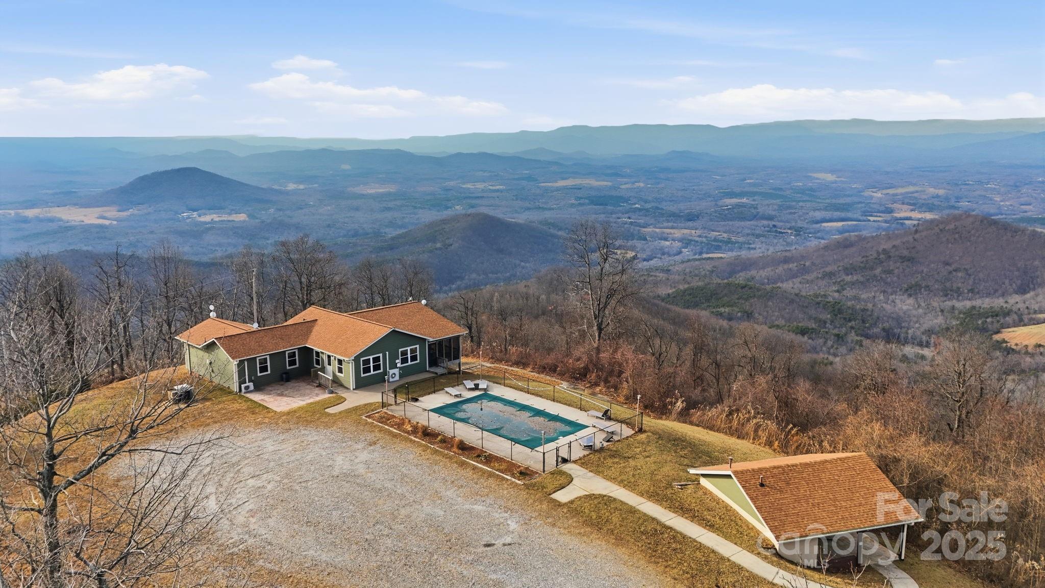 6955 Silver Creek Lane Property Photo 11