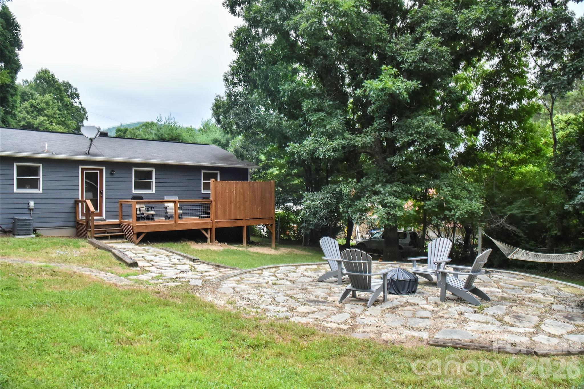 5 E Keesler Street Property Photo 4