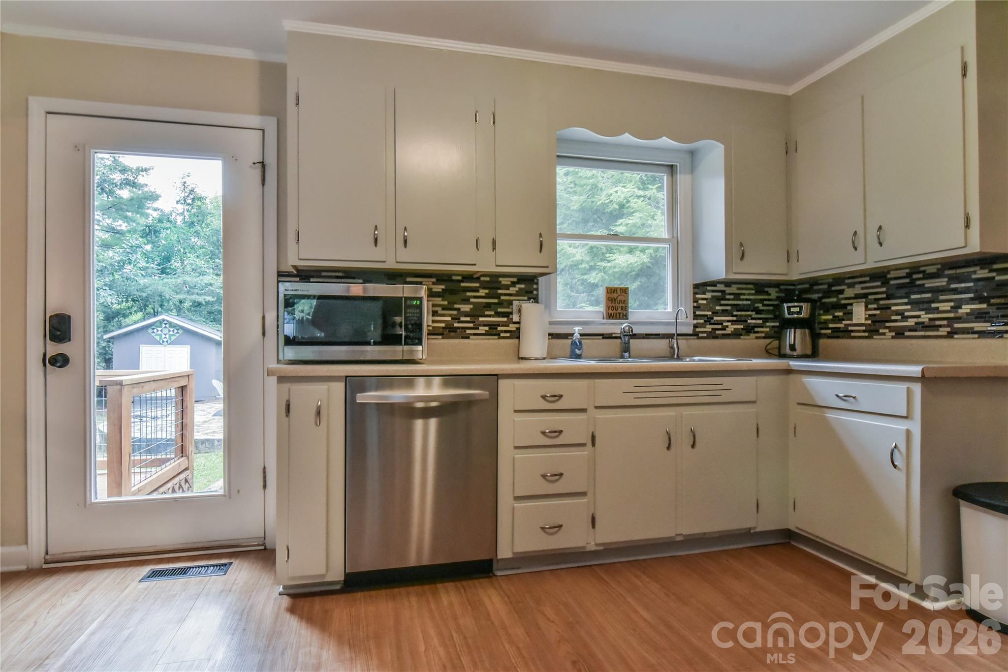 5 E Keesler Street Property Photo 5