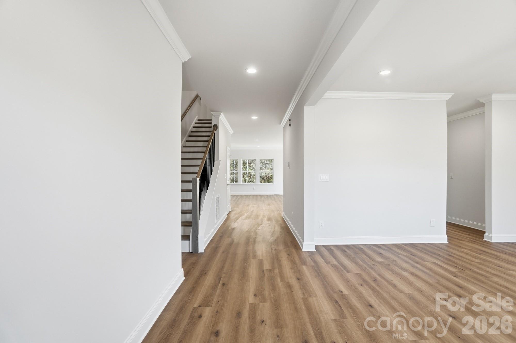 609 Muirfield Drive Property Photo 3
