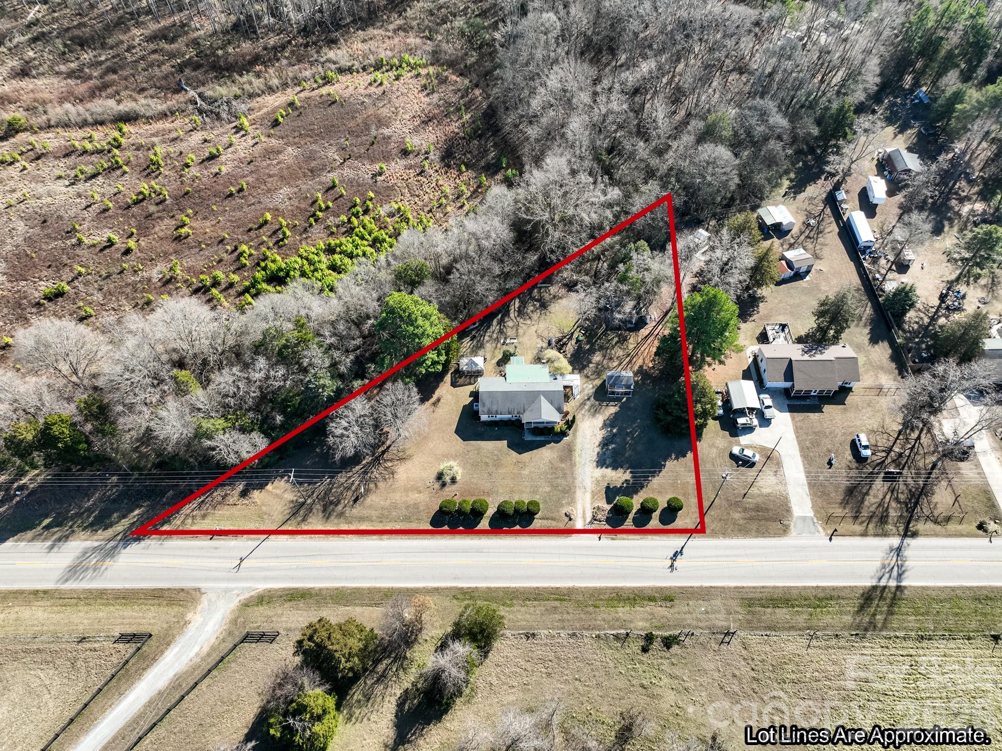 1909 Charlotte Highway Property Photo 1