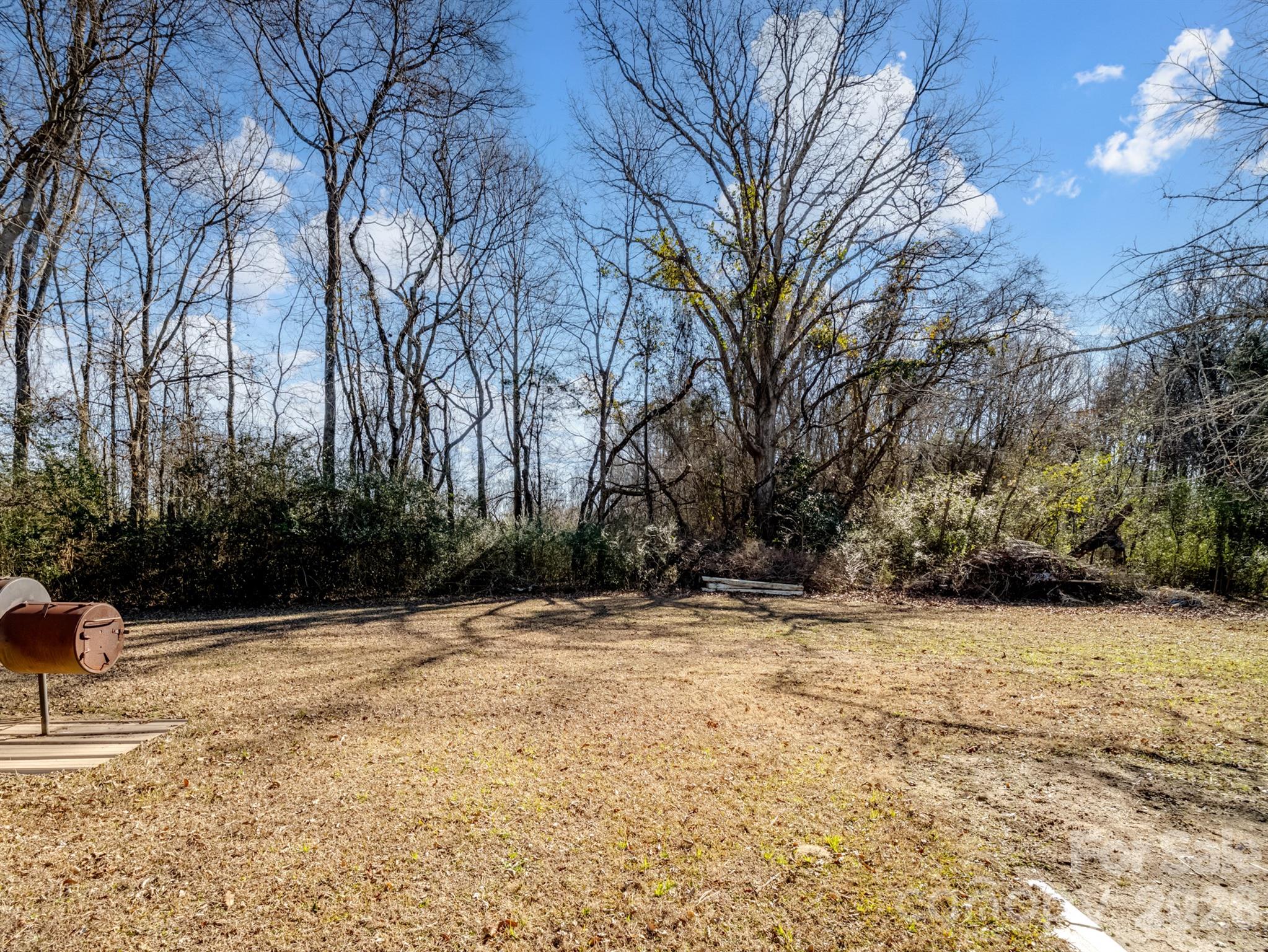 1909 Charlotte Highway Property Photo 6