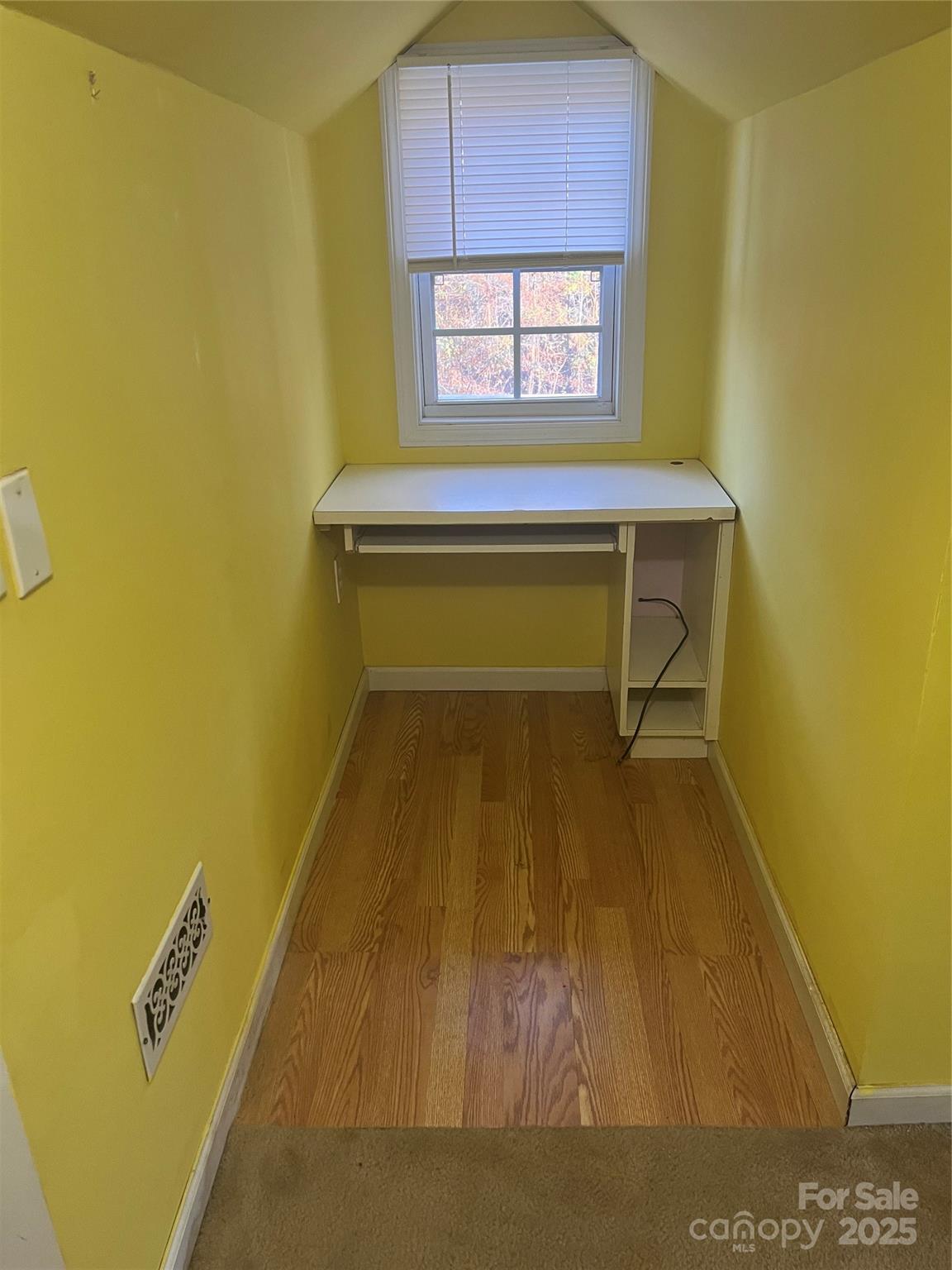 6341 Macon Street Property Photo 15