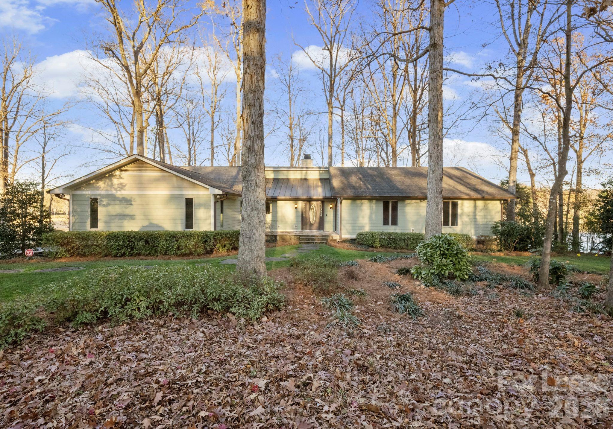19709 Stough Farm Road Property Photo 1