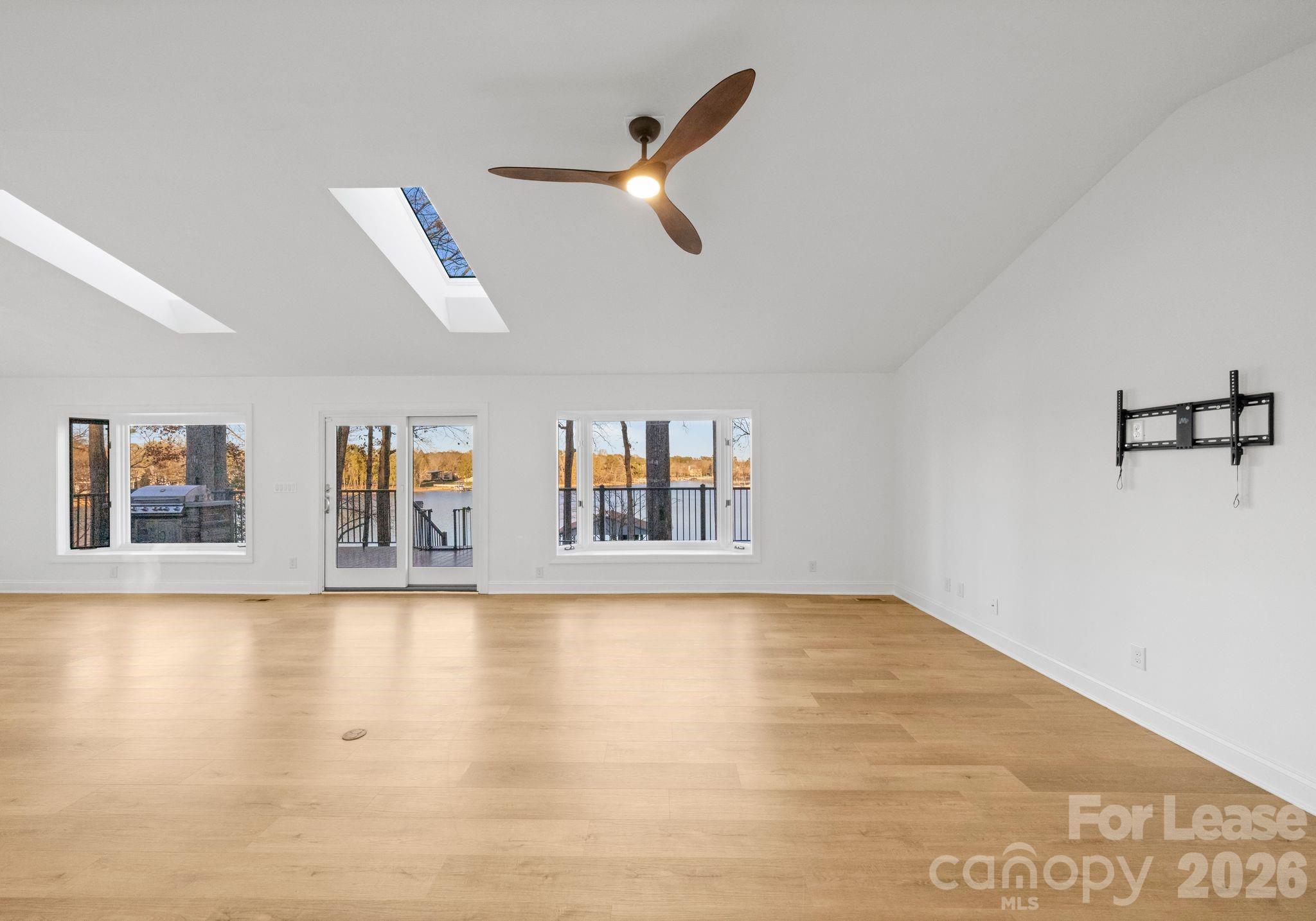 19709 Stough Farm Road Property Photo 12