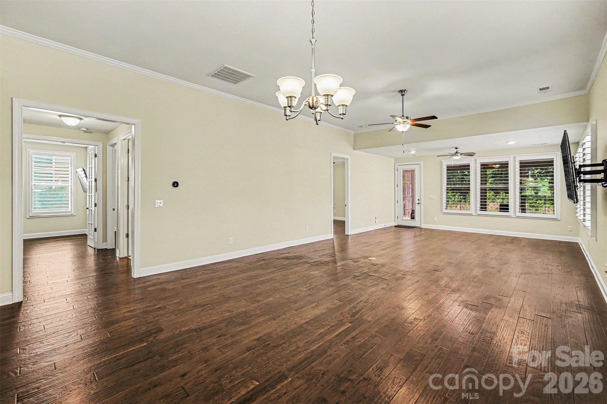 8407 Festival Way Property Photo 14