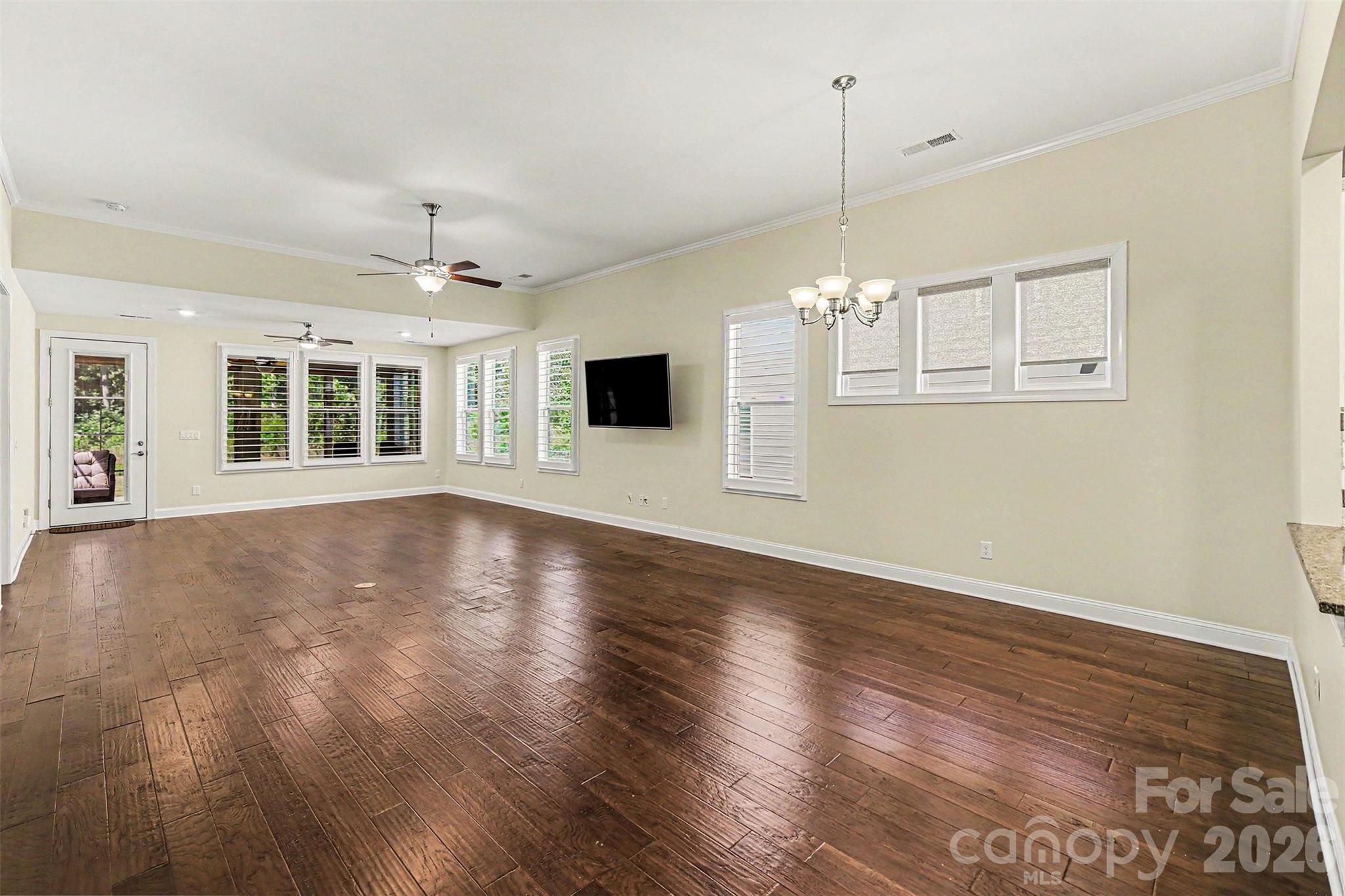 8407 Festival Way Property Photo 24