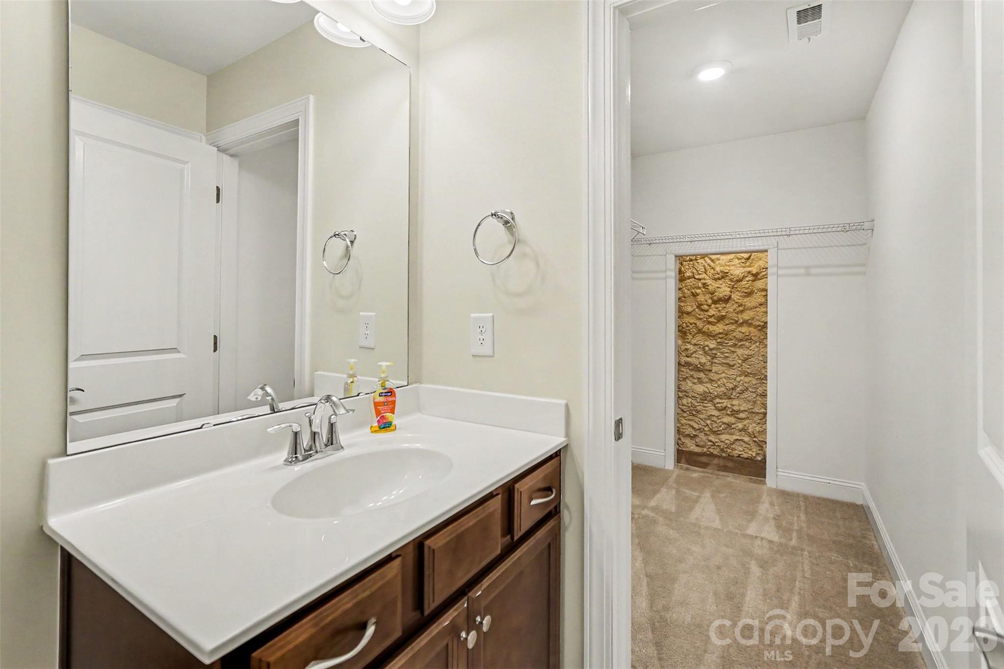 8407 Festival Way Property Photo 34