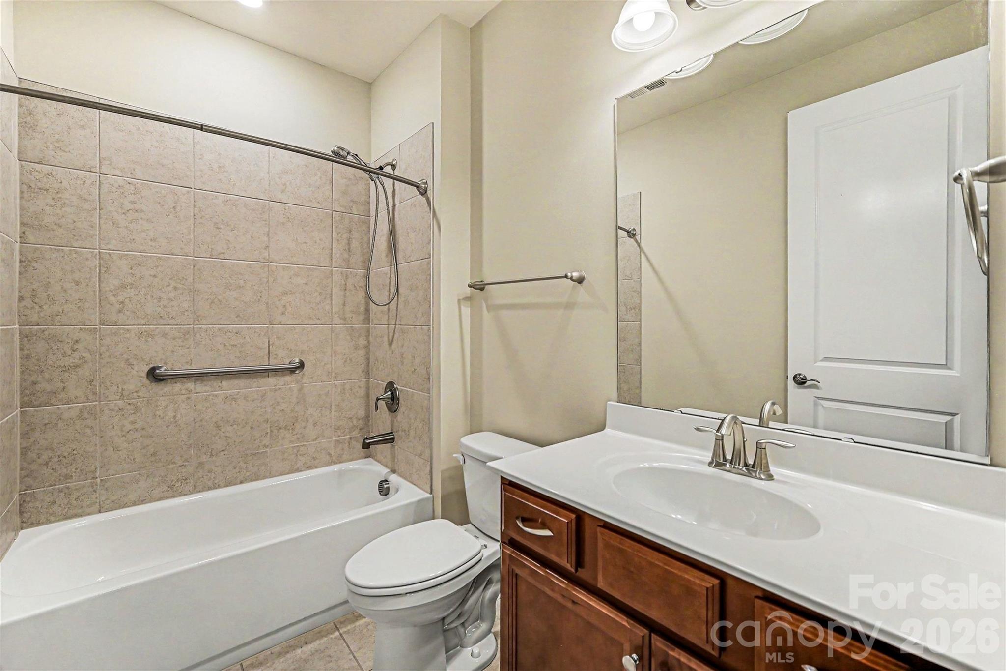 8407 Festival Way Property Photo 35