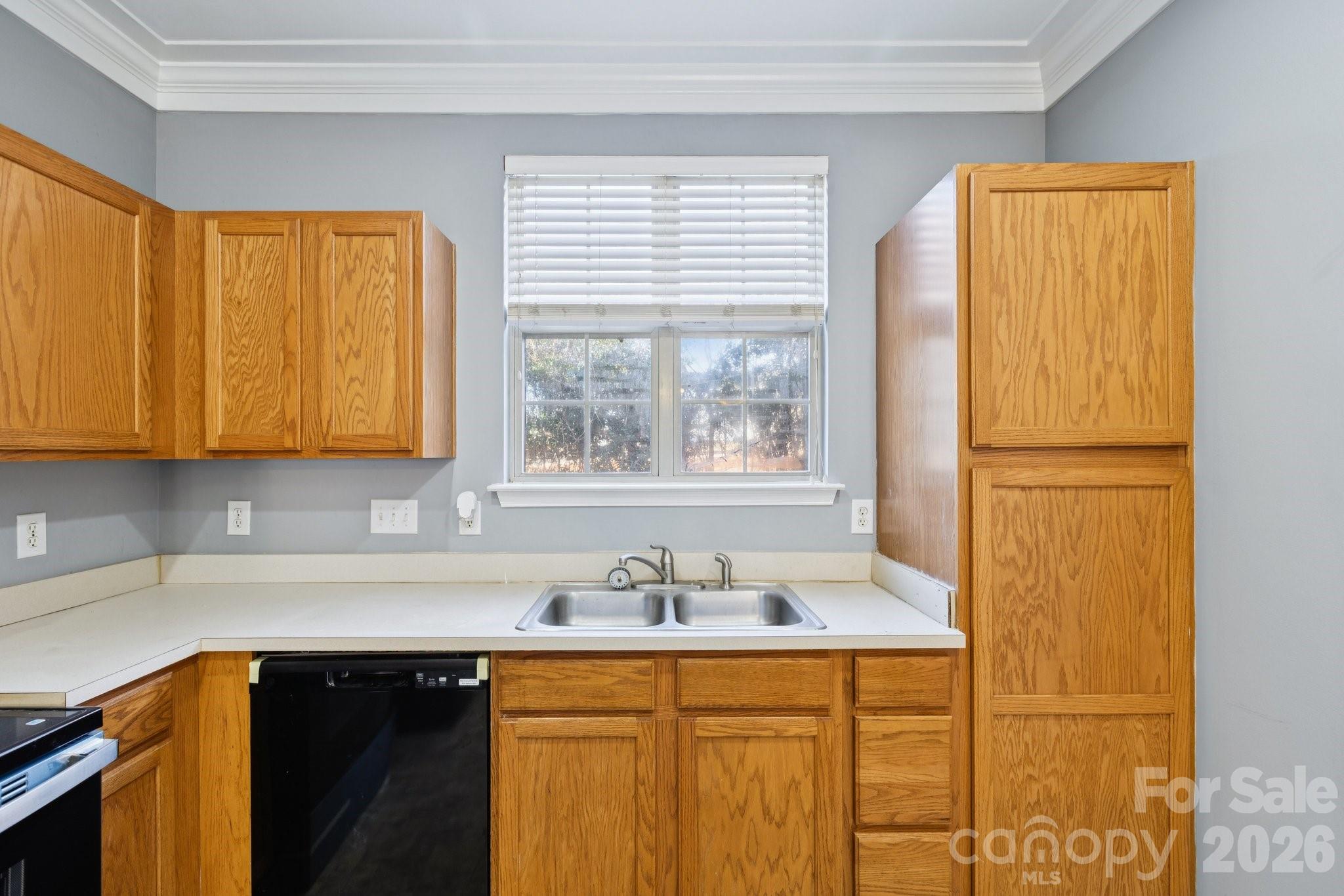 7325 Michaels Landing Drive Property Photo 9