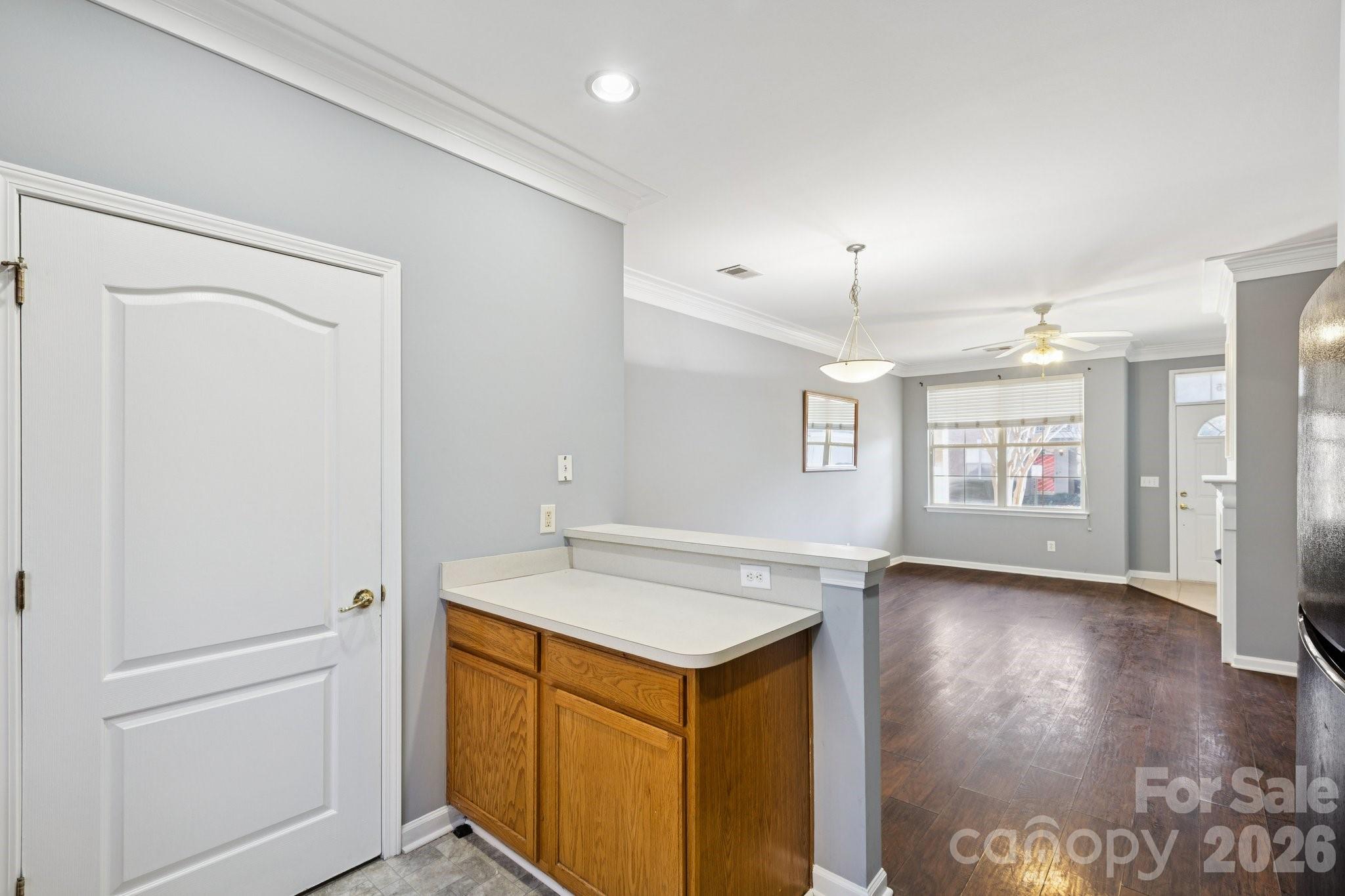 7325 Michaels Landing Drive Property Photo 12