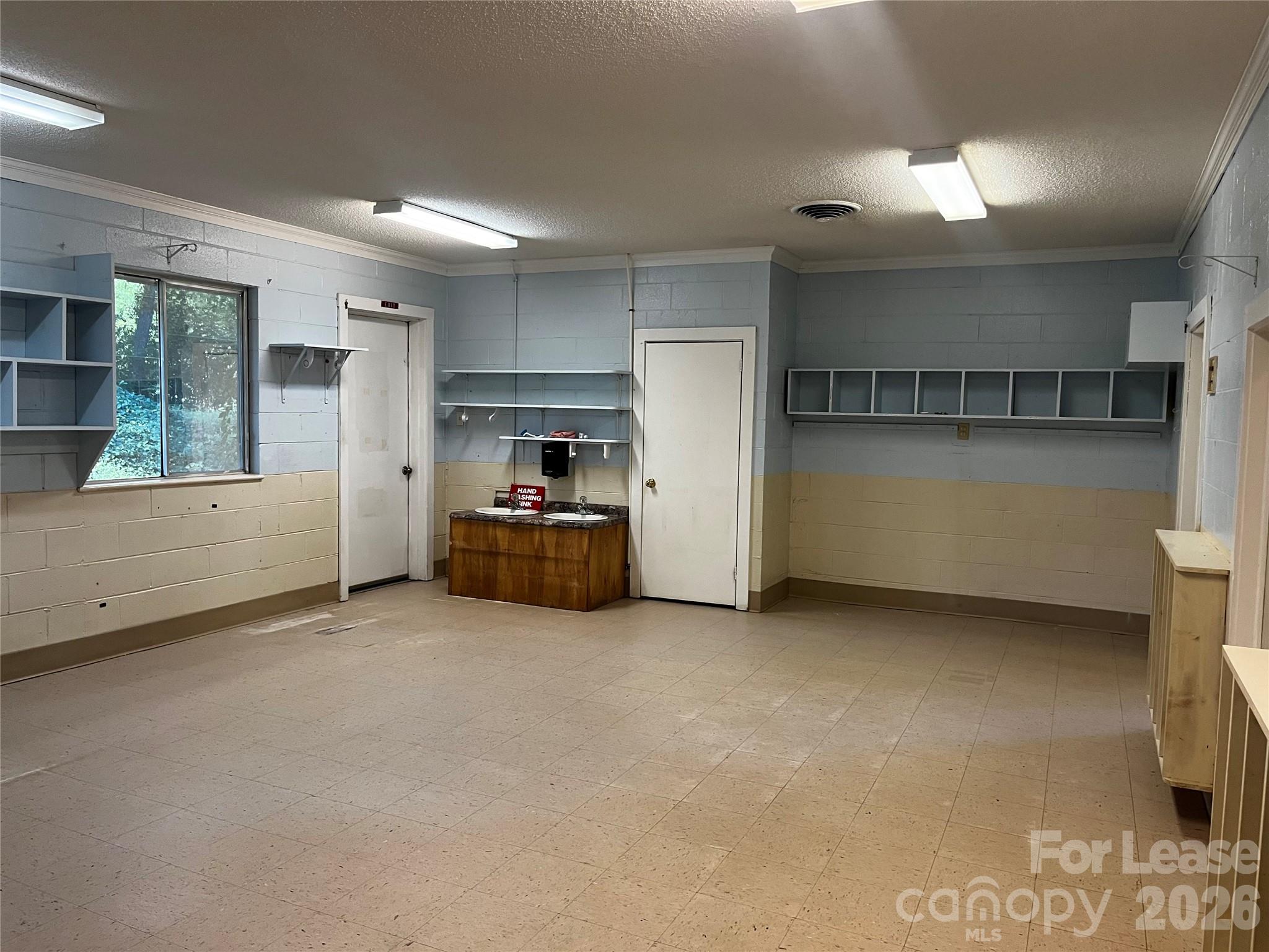 925 Ne 5th Street 15 Property Photo 4