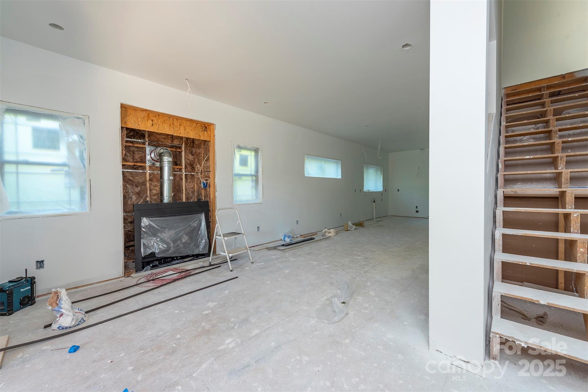105 Bartram Way Property Photo 4