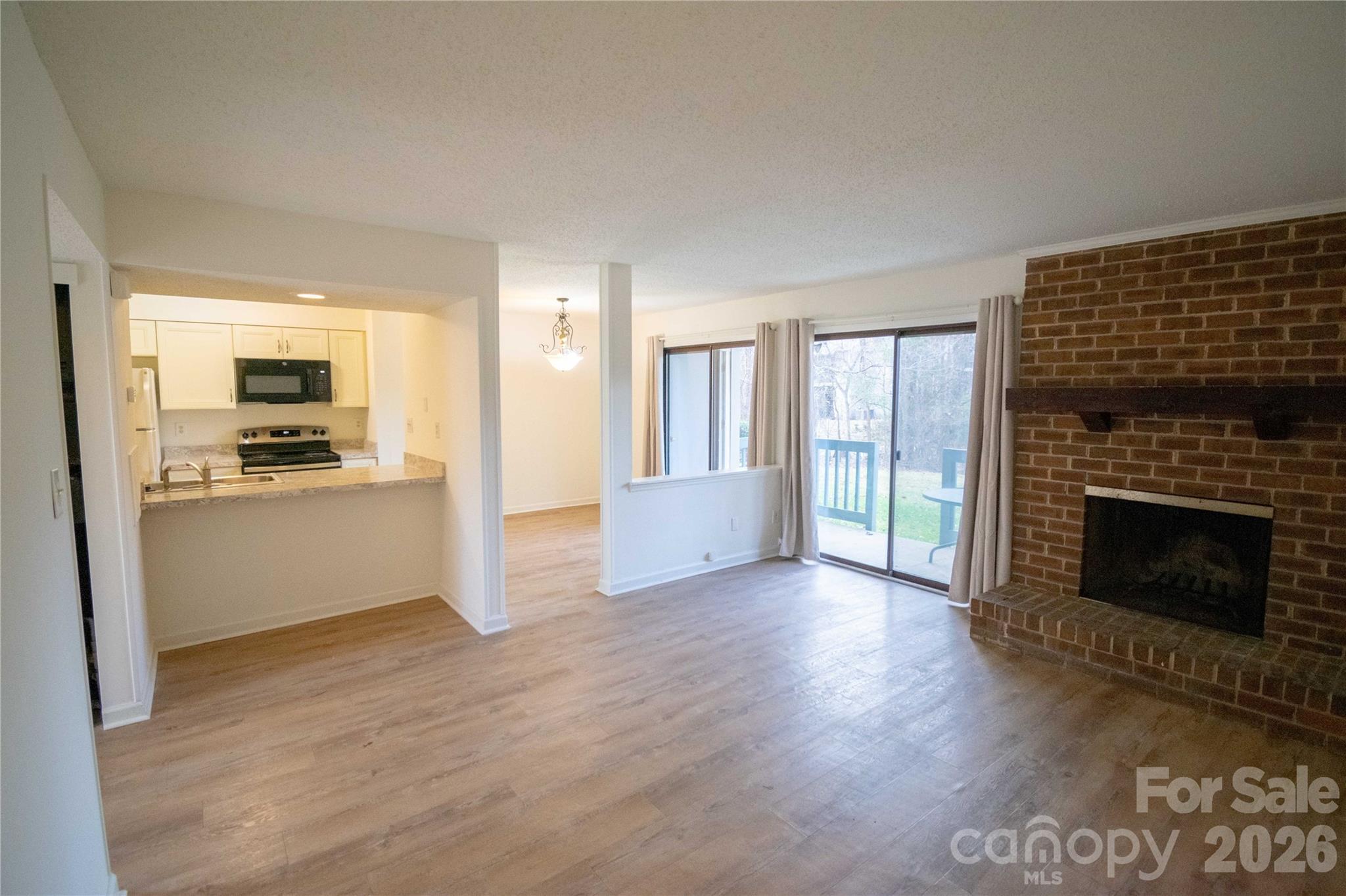 11042 Harrowfield Road Property Photo 7