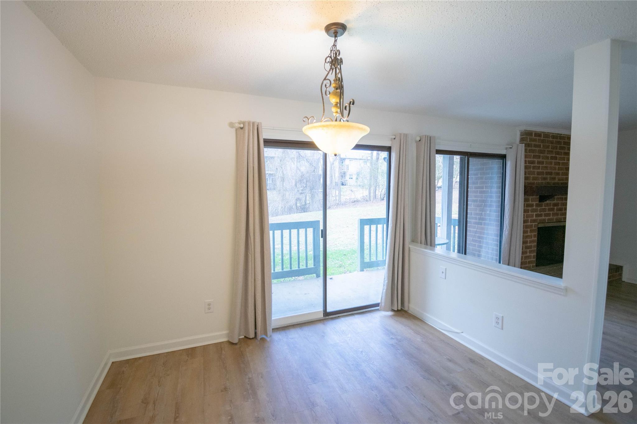 11042 Harrowfield Road Property Photo 9