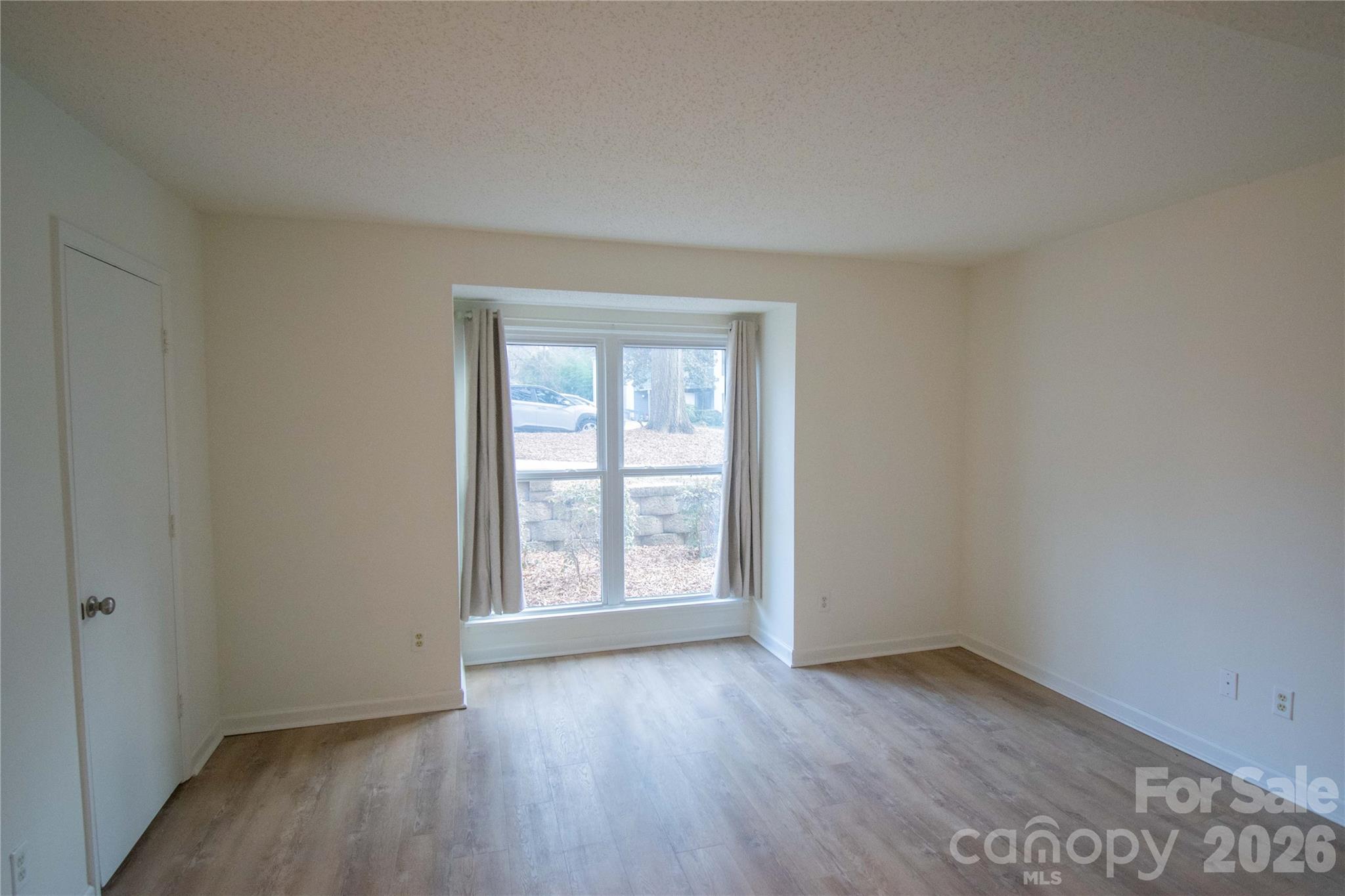 11042 Harrowfield Road Property Photo 11