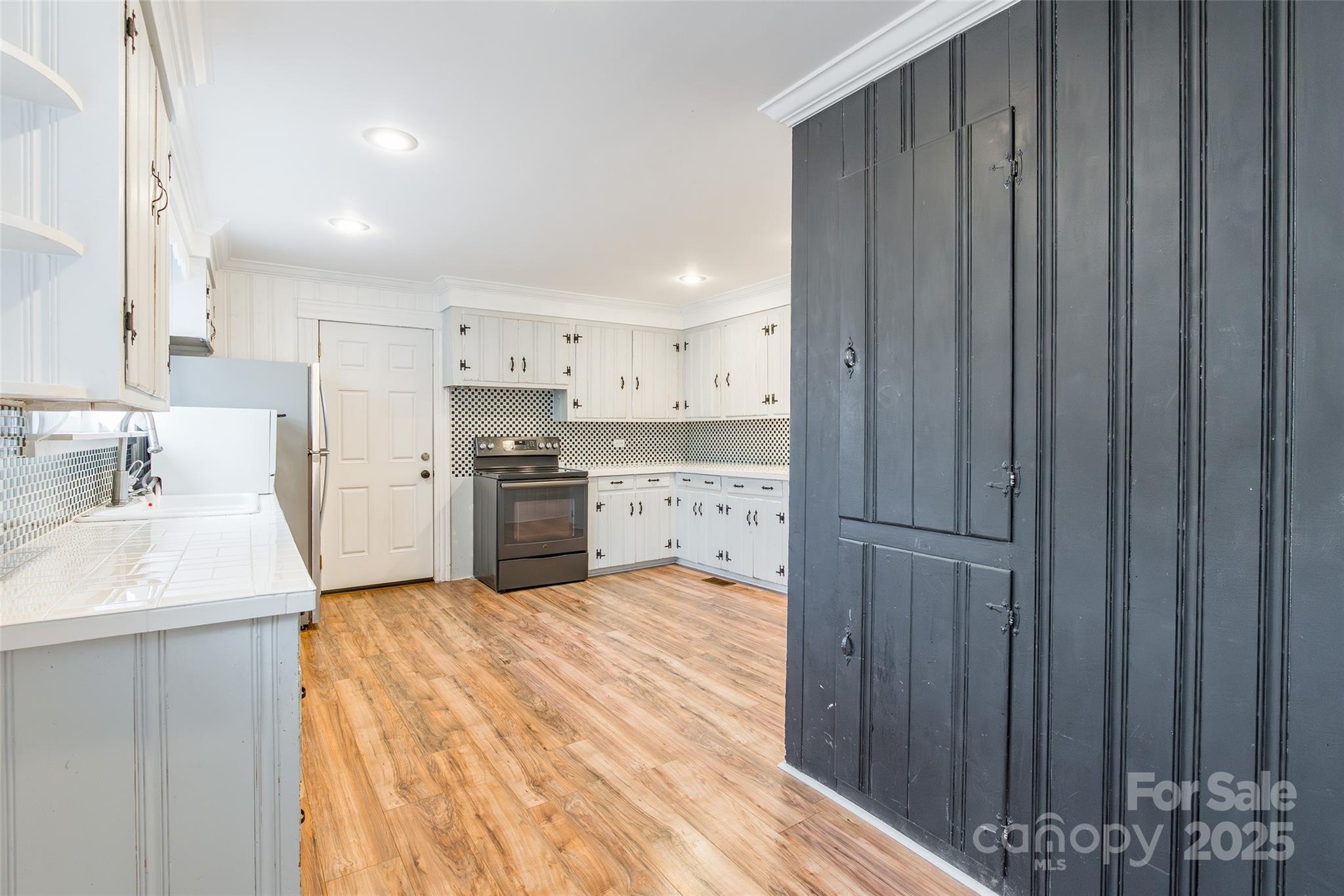 107 Hampton Street Property Photo 10