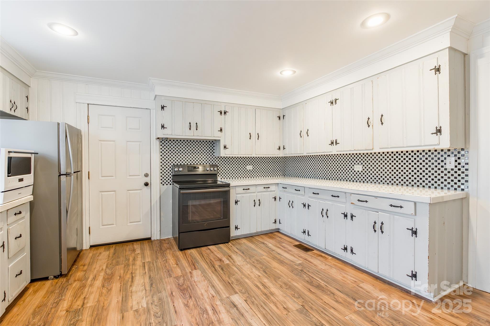 107 Hampton Street Property Photo 12
