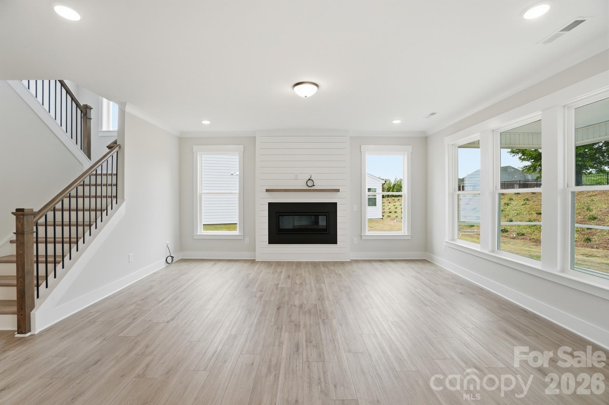 7144 Bil-mar Drive Property Photo 11