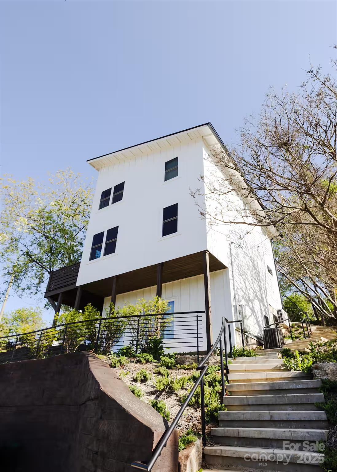 1057 Riverside Drive Property Photo 1