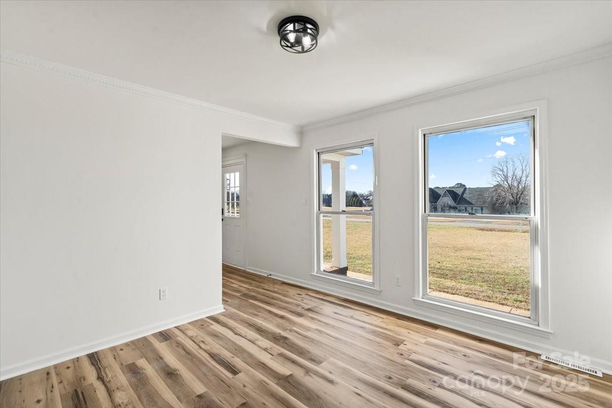 221 Pennington Road Property Photo 5