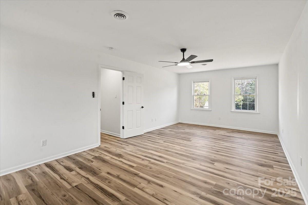 221 Pennington Road Property Photo 12