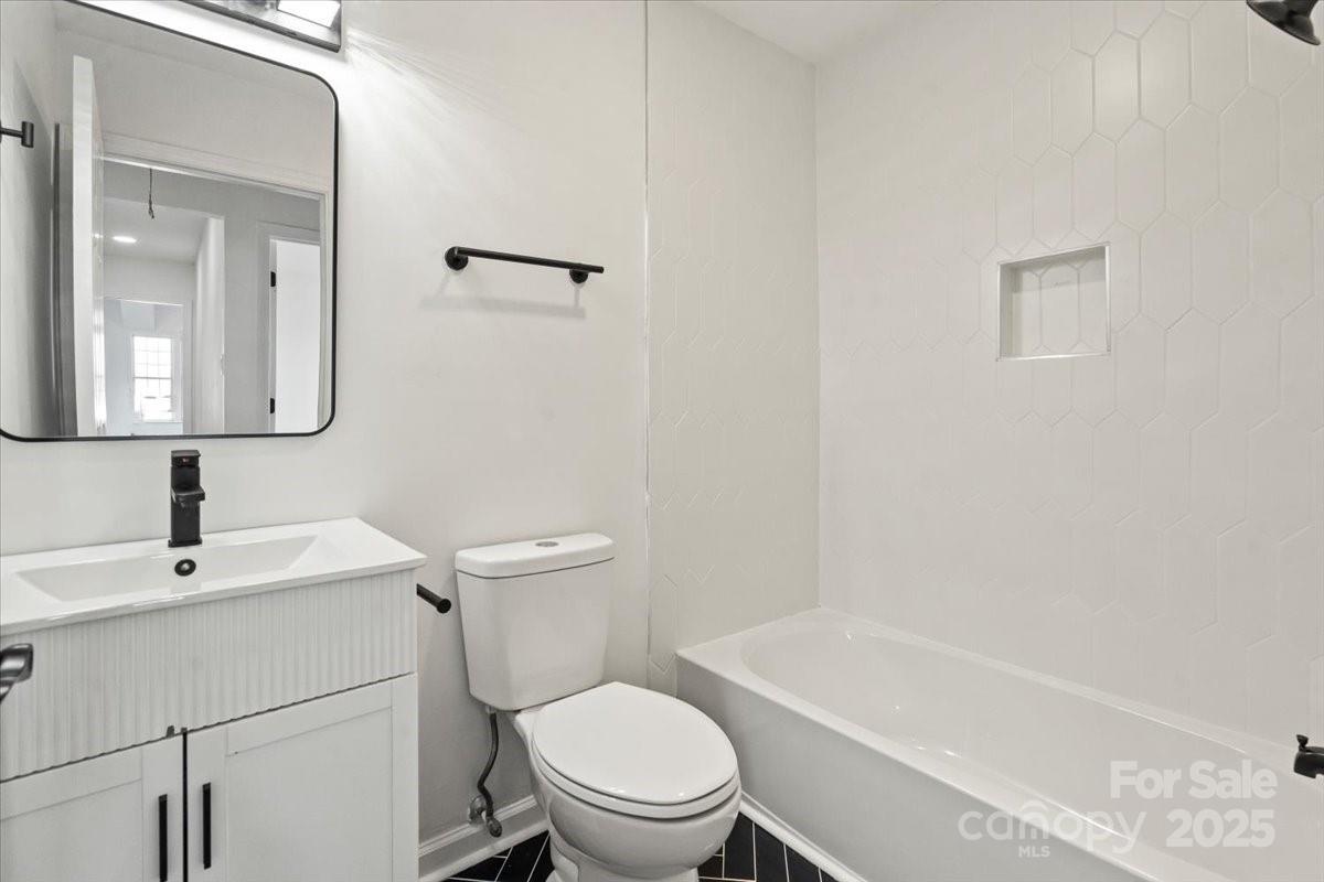 221 Pennington Road Property Photo 15