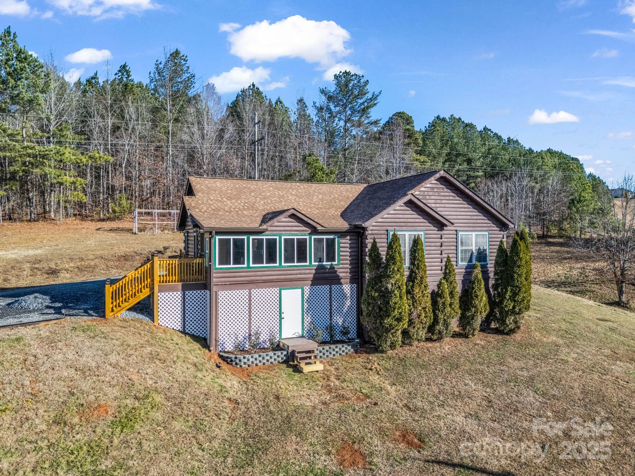 526 River Road Property Photo 3