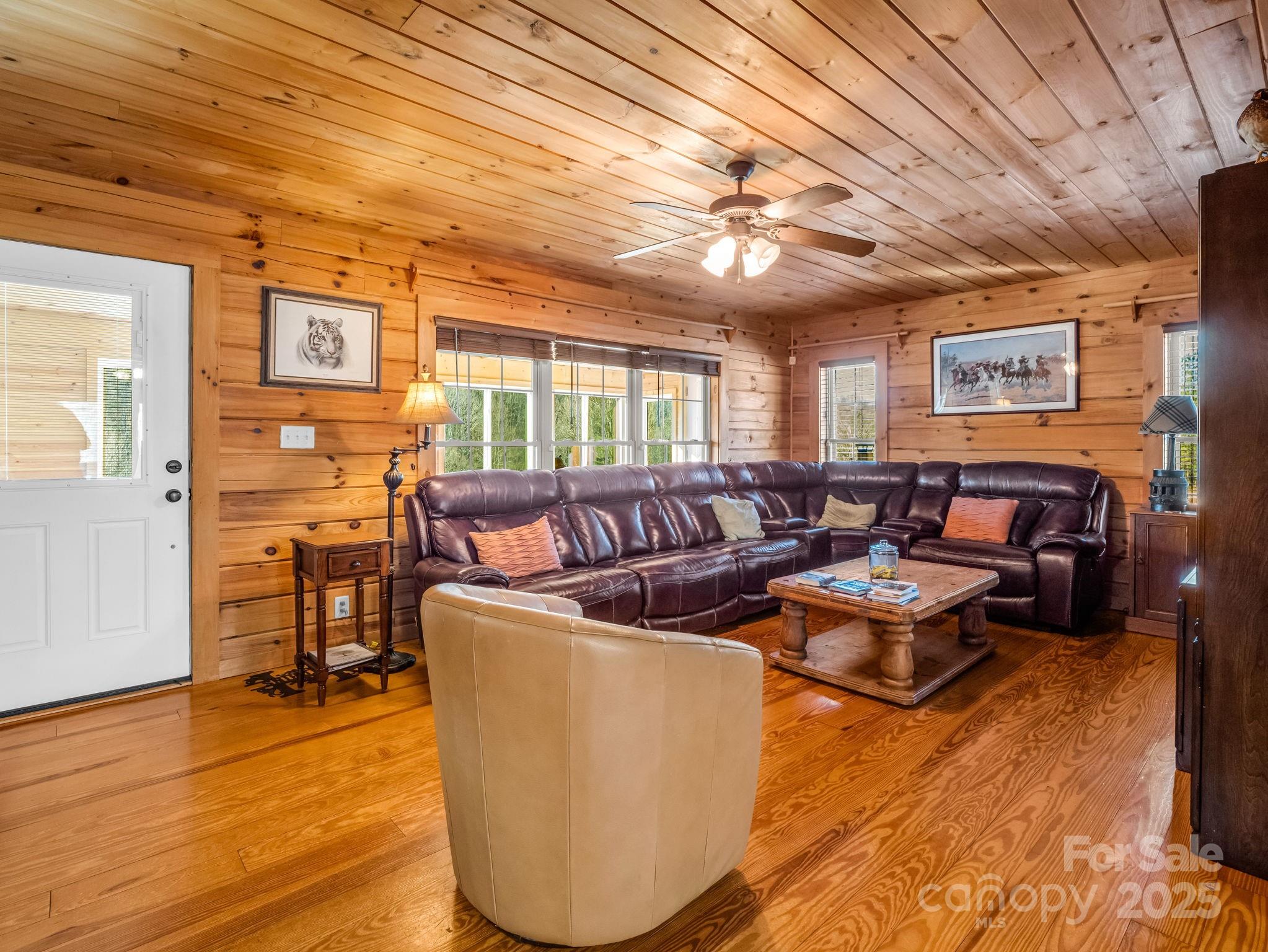 526 River Road Property Photo 7