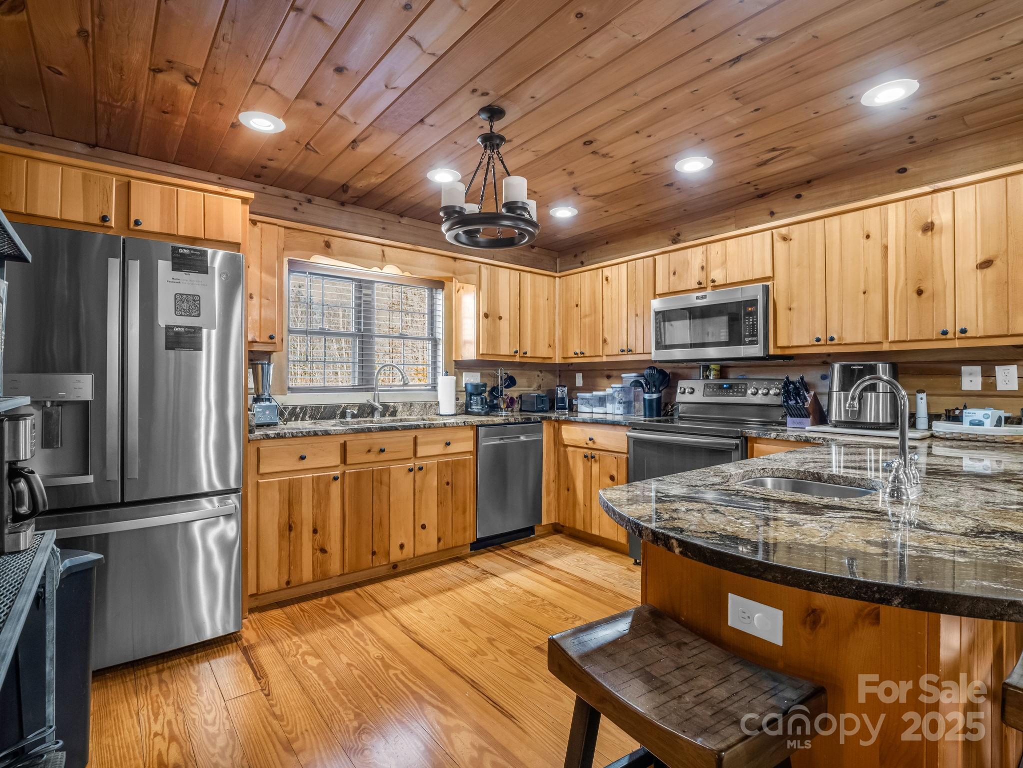 526 River Road Property Photo 14