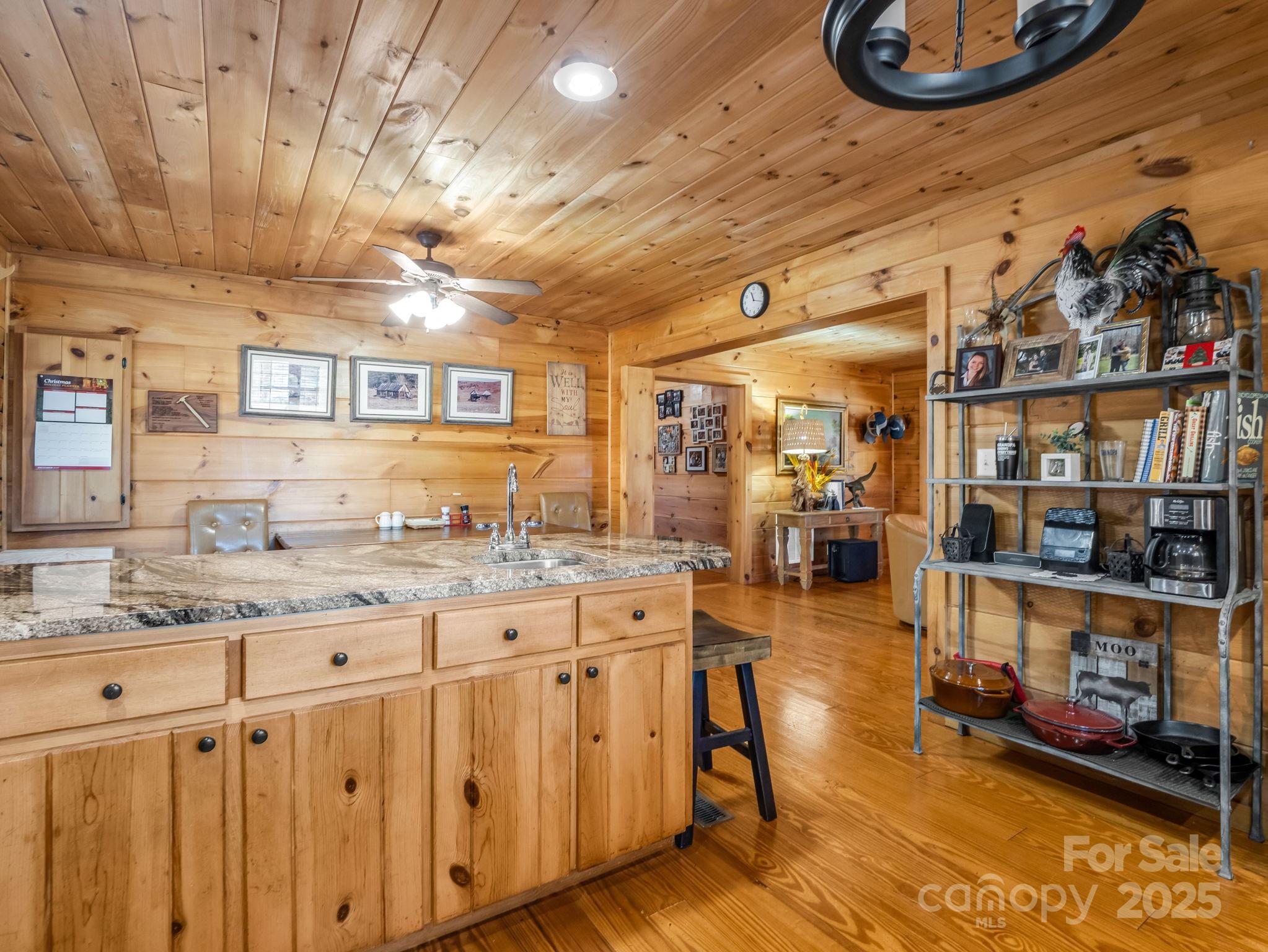 526 River Road Property Photo 16