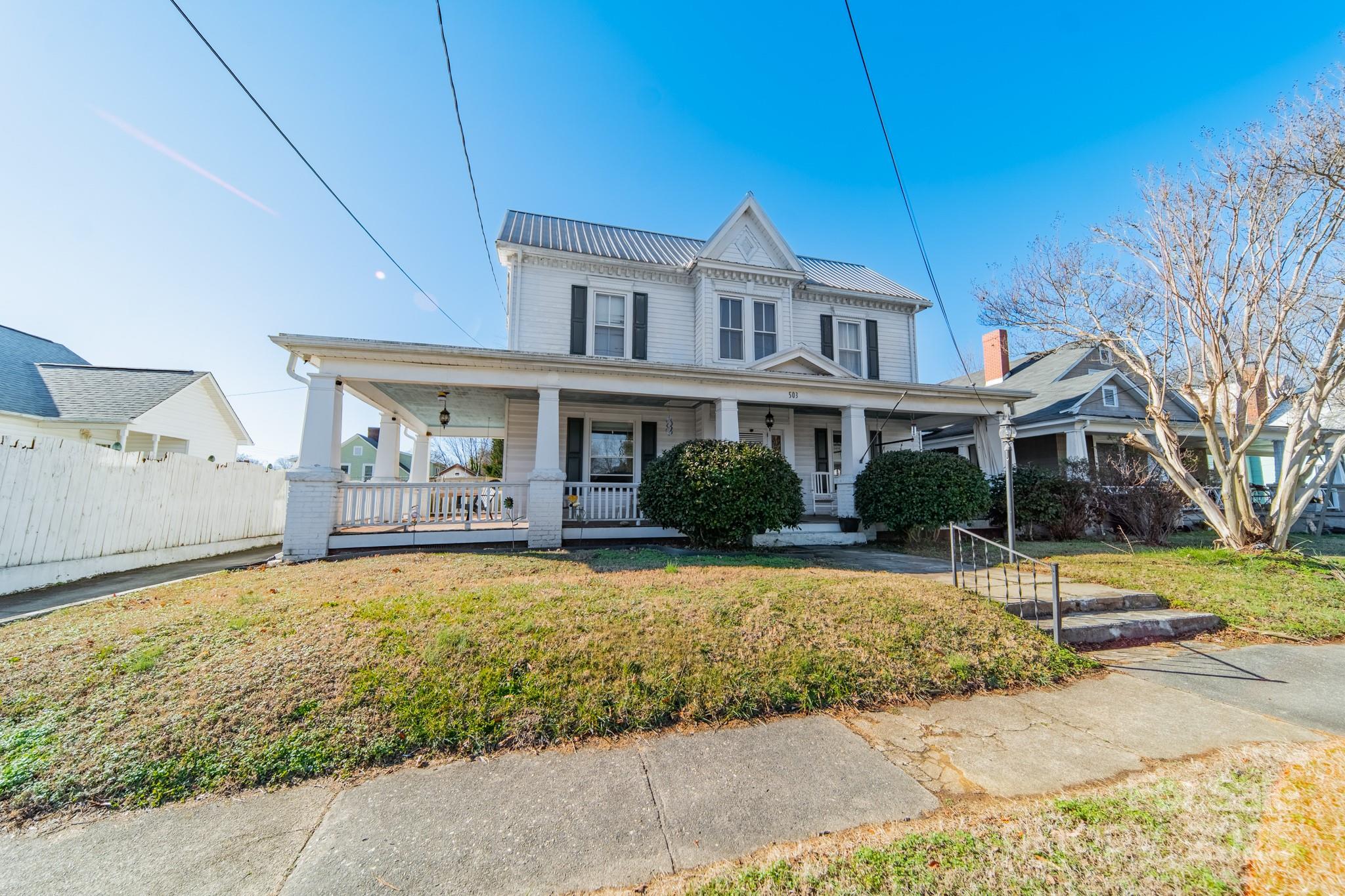 503 4th Street Property Photo 2